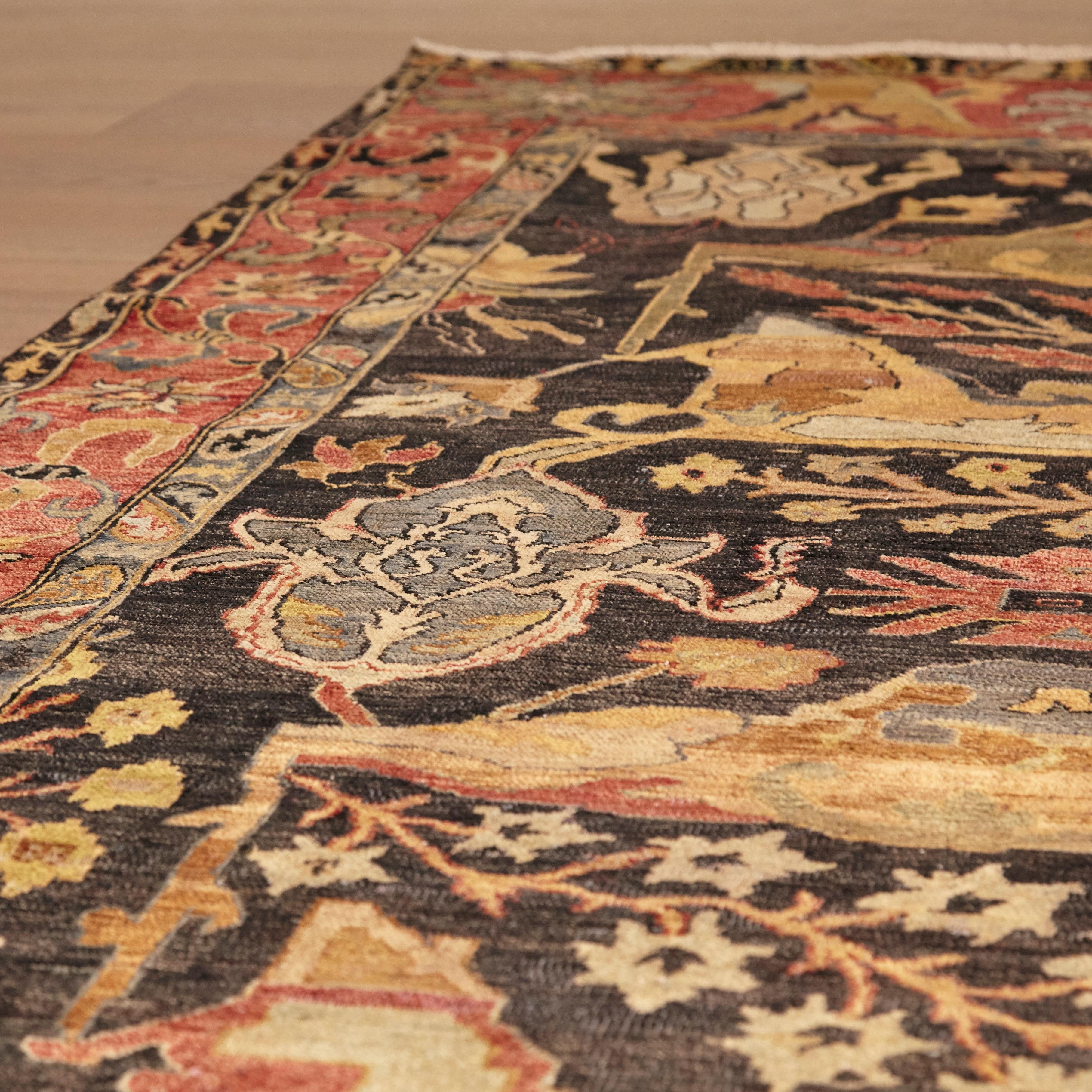 in the Style of Bidjar Old Indian Hand Knotted Wool Large Rug In Good Condition In Barcelona, Barcelona