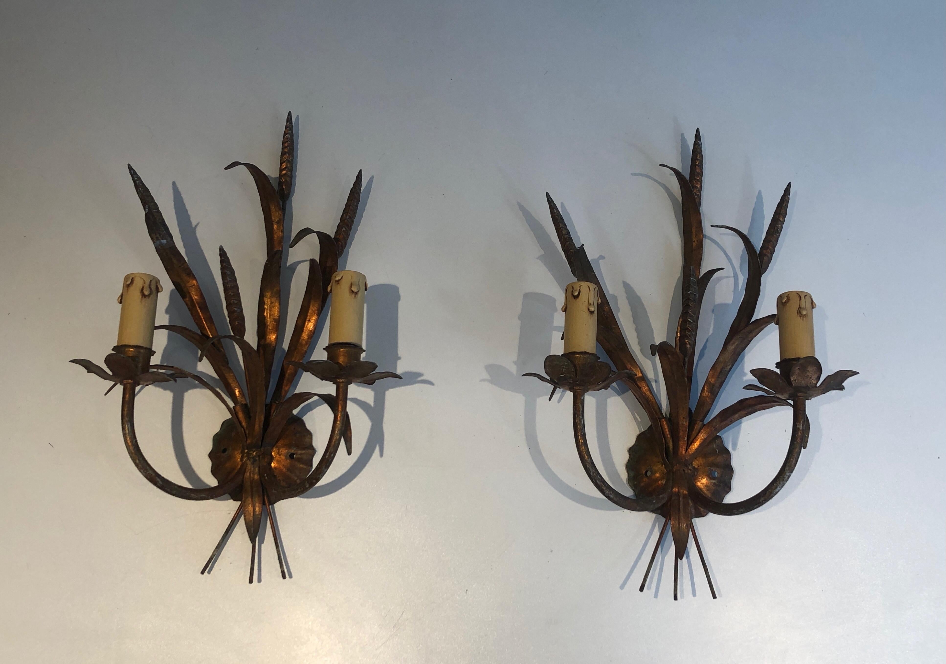 In the Style of Coco Channel, Pair of Gilt Metal Ears of Wheat Wall Sconces 2