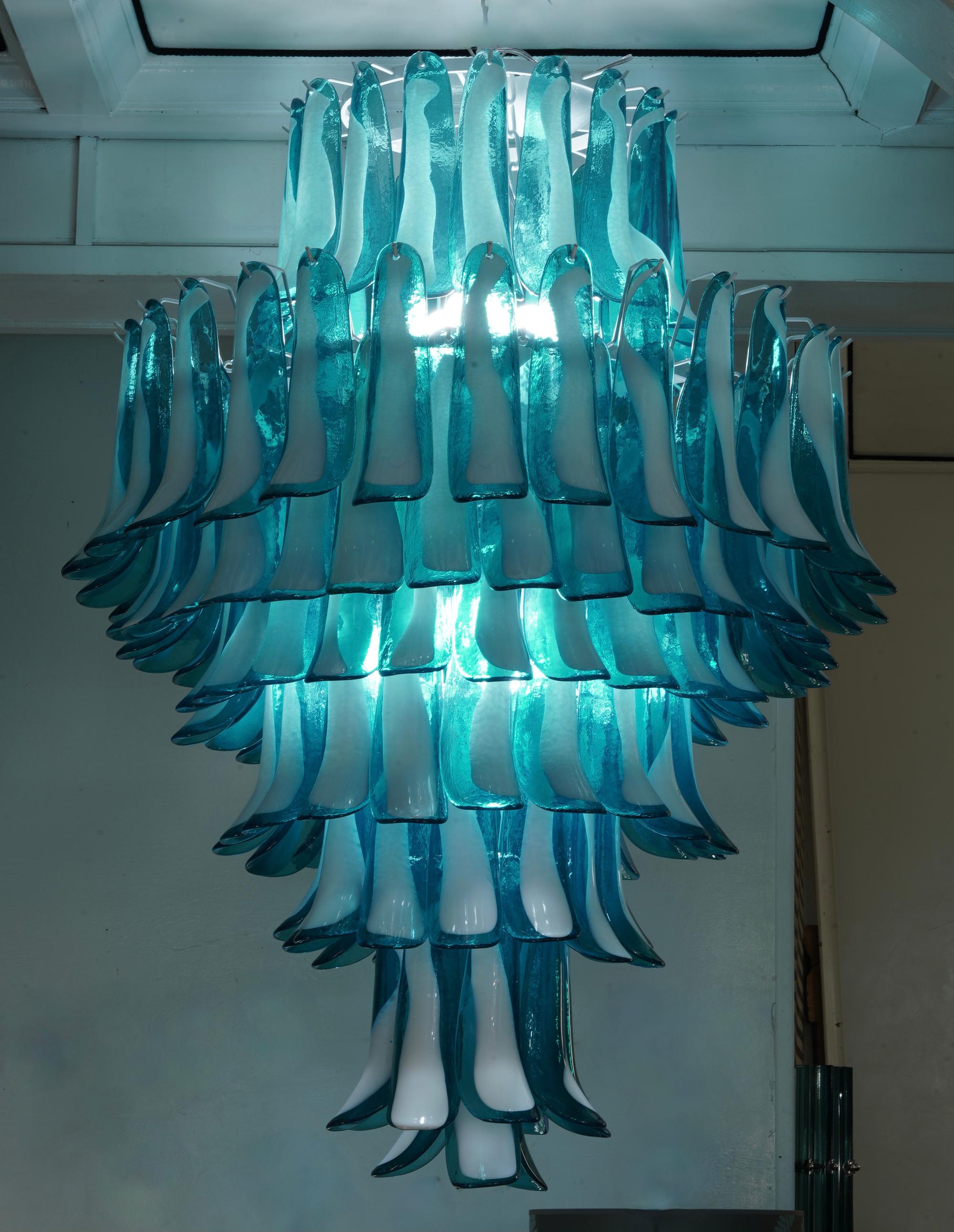 Mid-Century Modern In the style of Gruppo Luce for La Murrina Emerald Color Chandelier, 2010’s For Sale