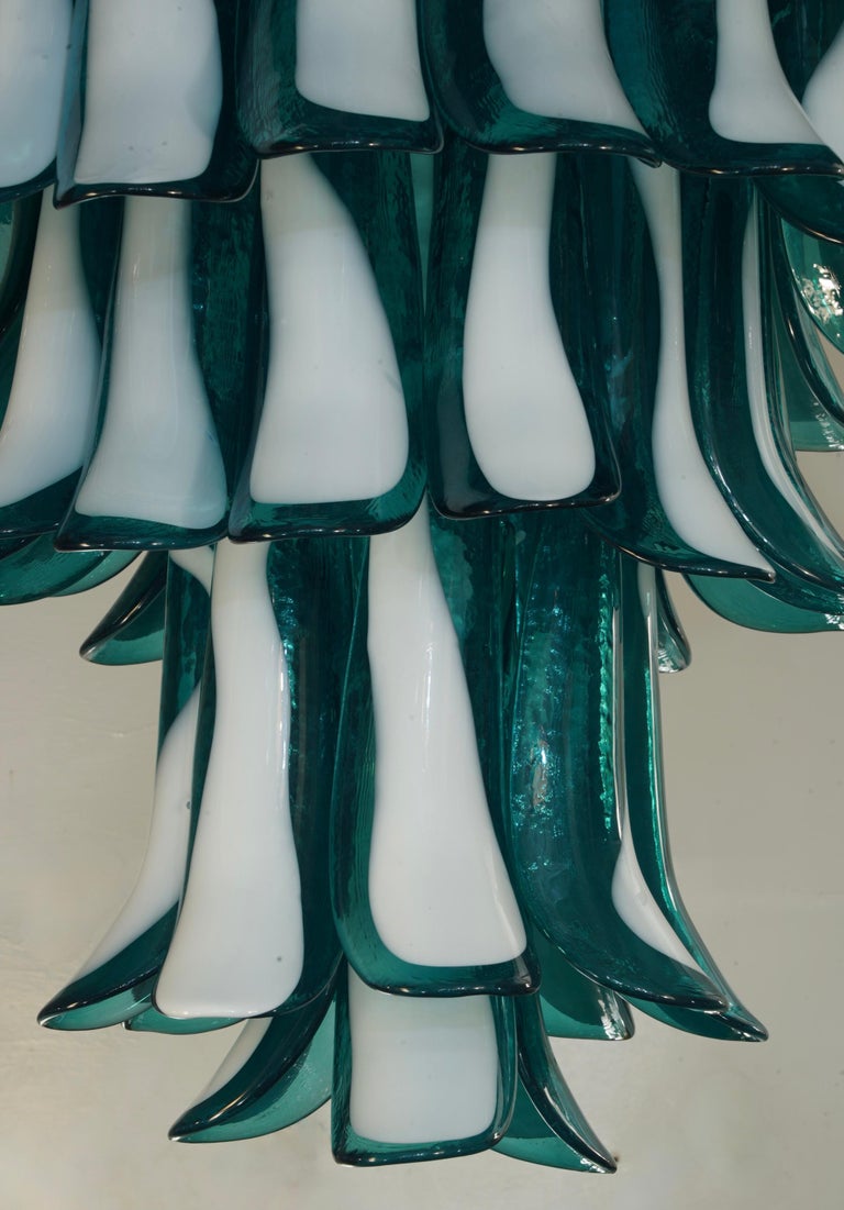 In the style of Gruppo Luce for La Murrina Emerald Color Chandelier, 2010’s In Good Condition For Sale In Rome, IT