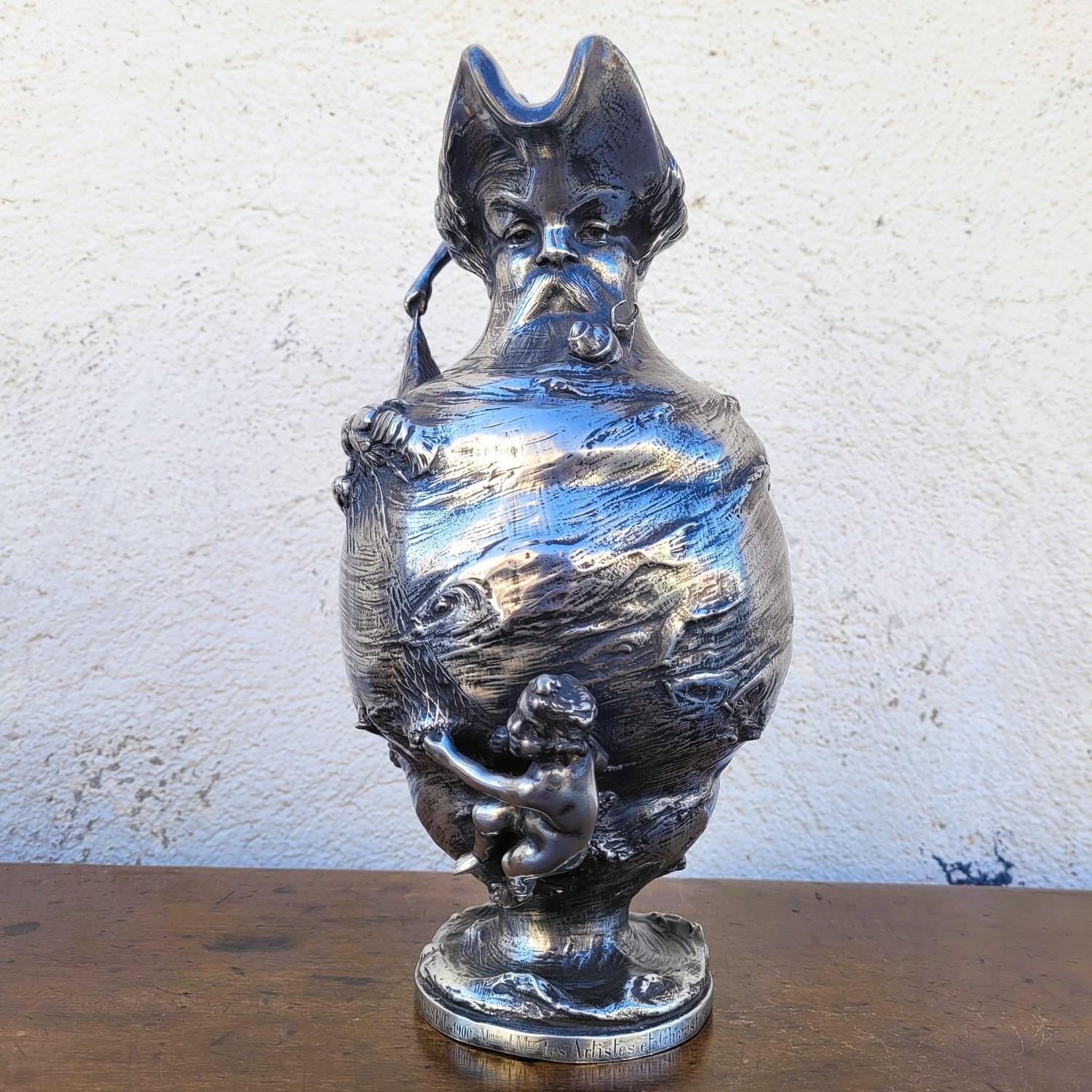 Aiguière en étain dans le style de Kayserzinn, Art nouveau, fin 19e début 20e siècle Bon état - En vente à MARSEILLE, FR