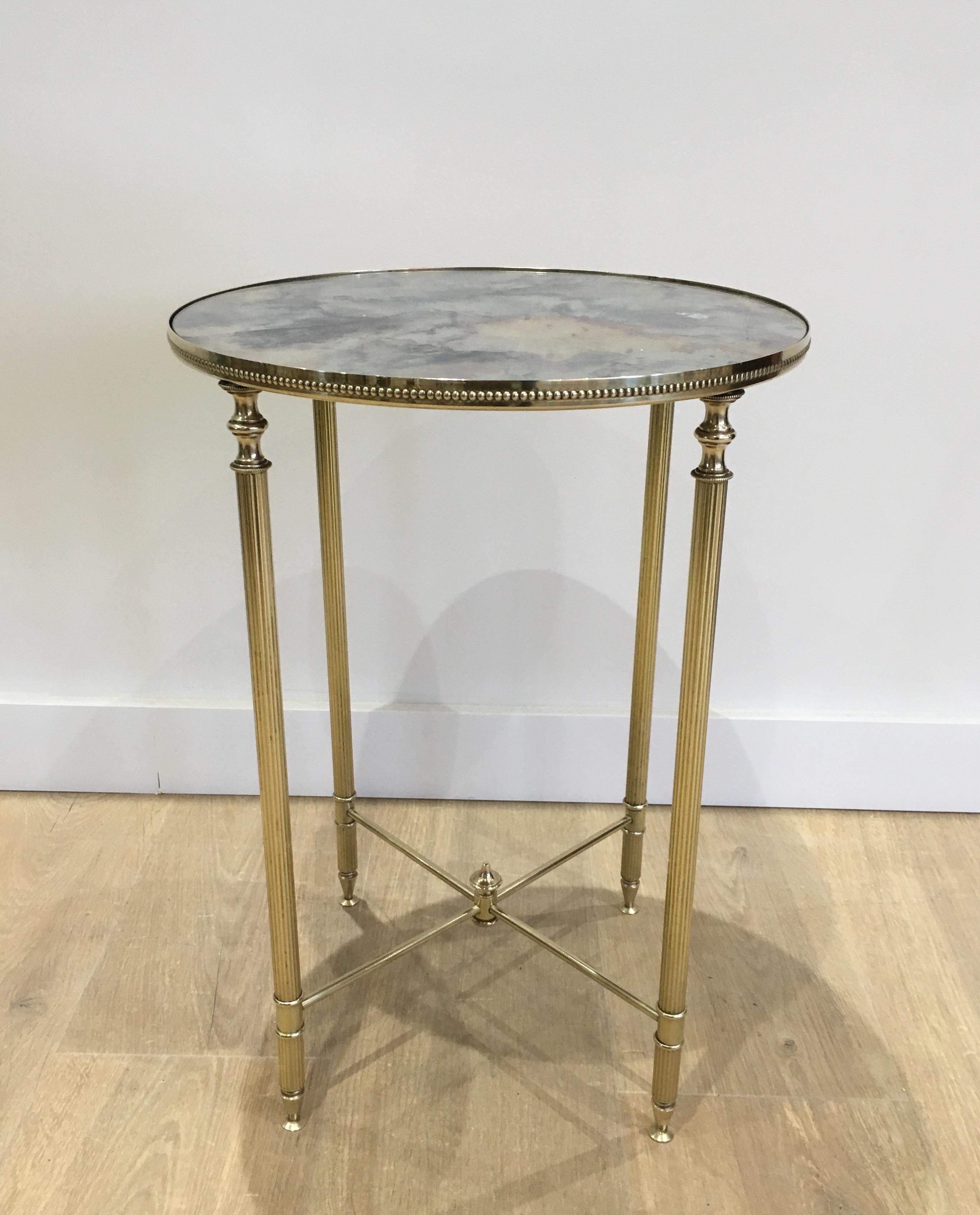 In the Style of Maison Jansen, Neoclassical Style Round Brass Side Table with Or In Good Condition In Marcq-en-Barœul, Hauts-de-France