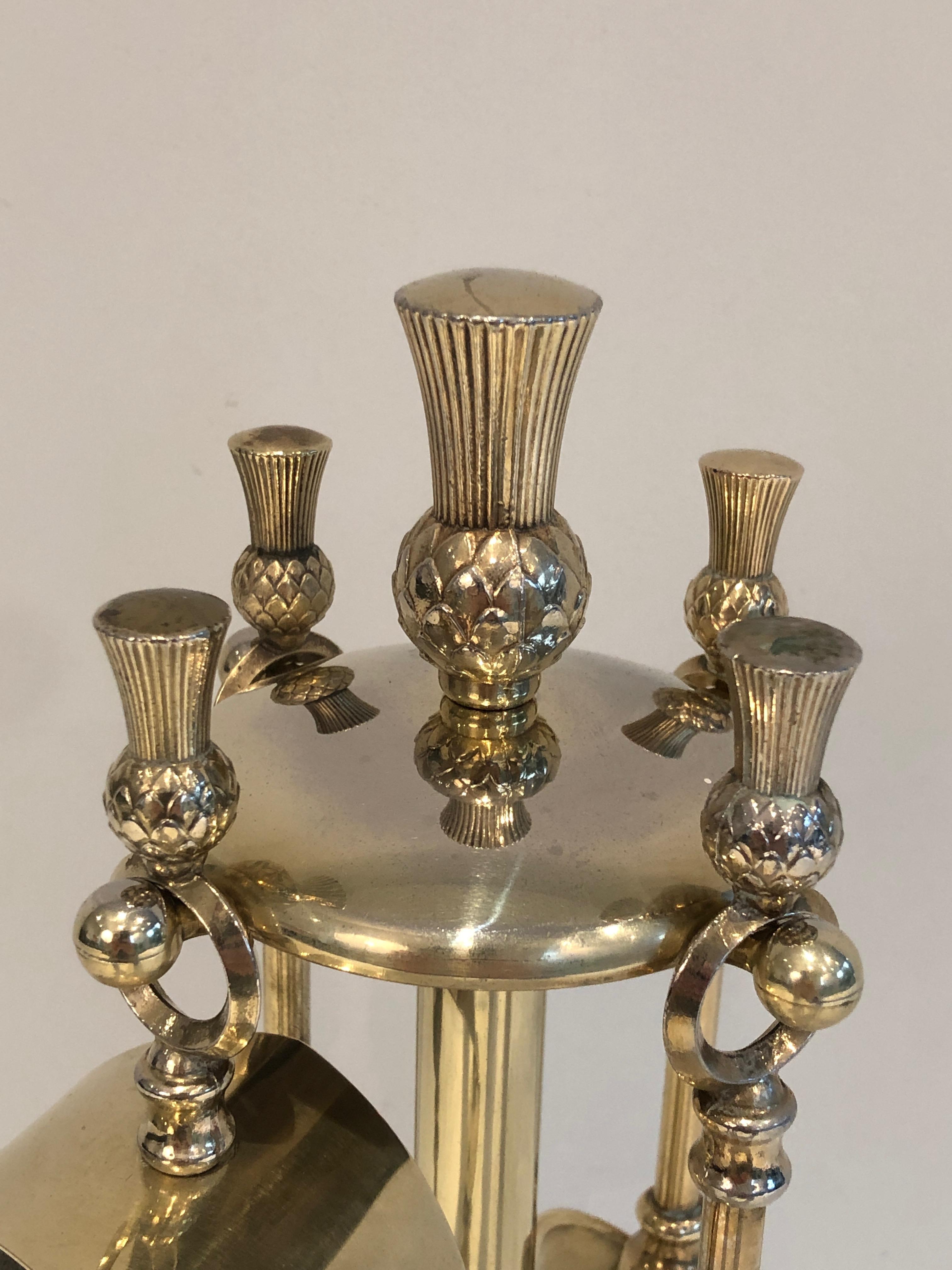 In the Style of Maison Jansen, Pineapple Brass Low Fire Place Tools on Stand, Fr In Good Condition For Sale In Marcq-en-Barœul, Hauts-de-France
