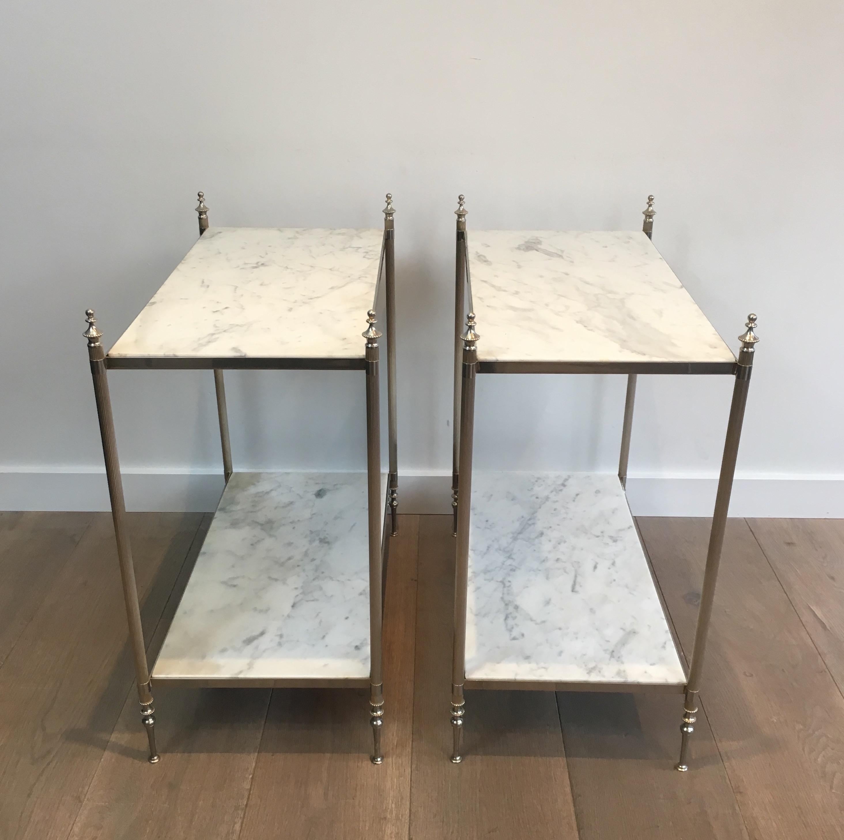 Rare Pair of Silvered Side Tables with White in the Style of Maison Jansen In Good Condition In Marcq-en-Barœul, Hauts-de-France