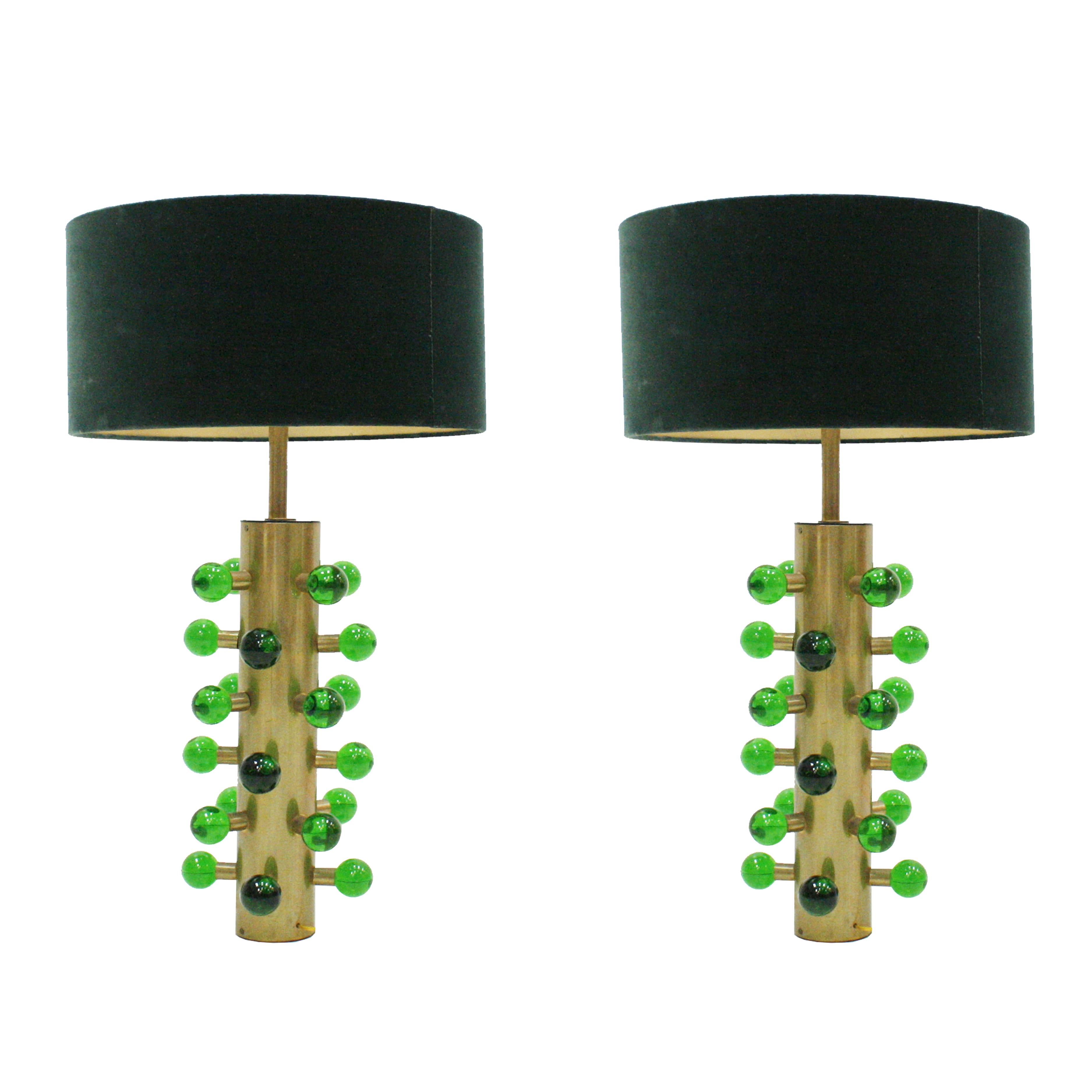 Al Estilo de las Lámparas de Mesa Italianas de Mediano Siglo Vidrio de Murano Verde y Base de Latón en Bueno estado para la venta en Madrid, ES