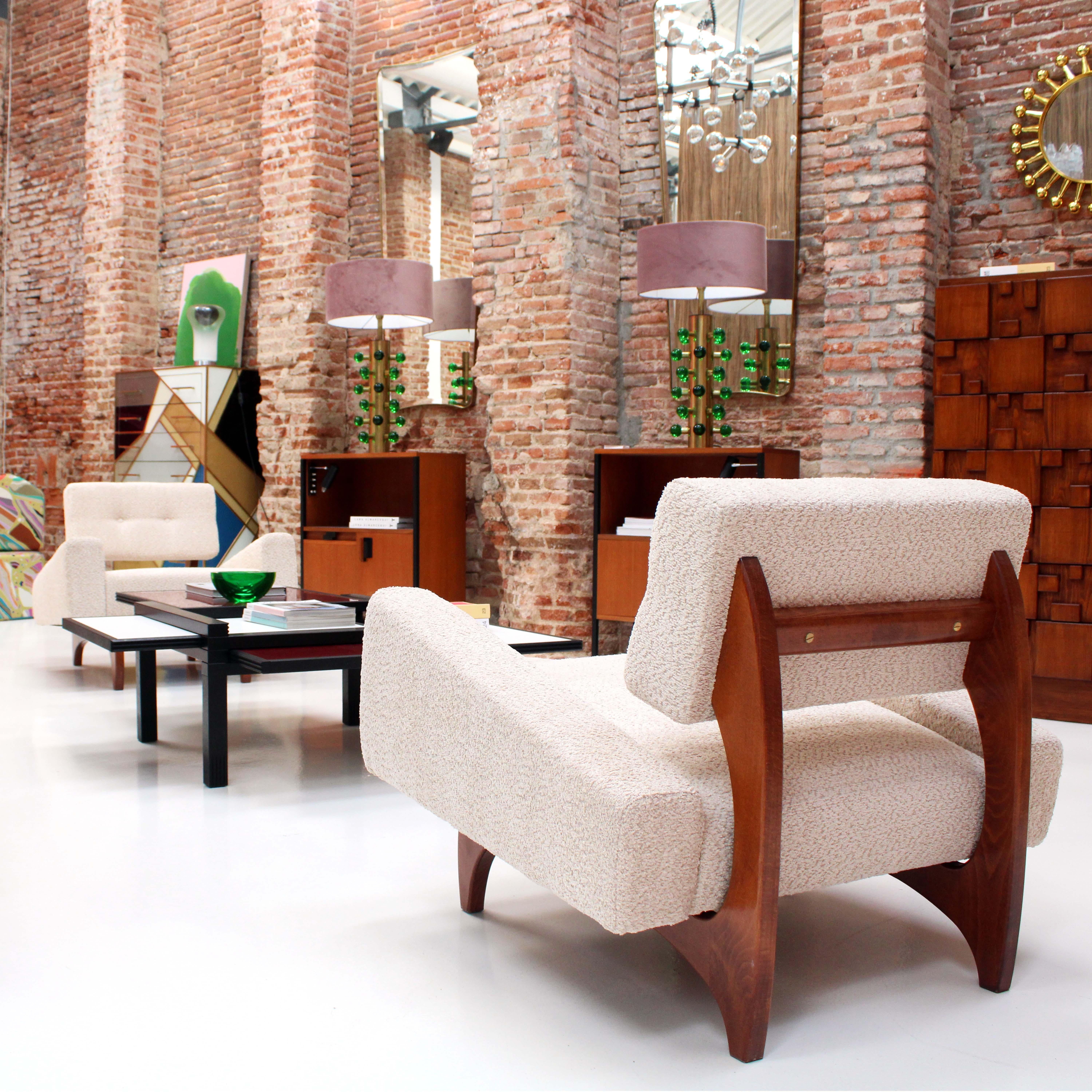 Al Estilo de las Lámparas de Mesa Italianas de Mediano Siglo Vidrio de Murano Verde y Base de Latón en venta 1