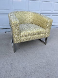 In The Style of Milo Baughman Chrome Base Curved Lounge Chair (en anglais)