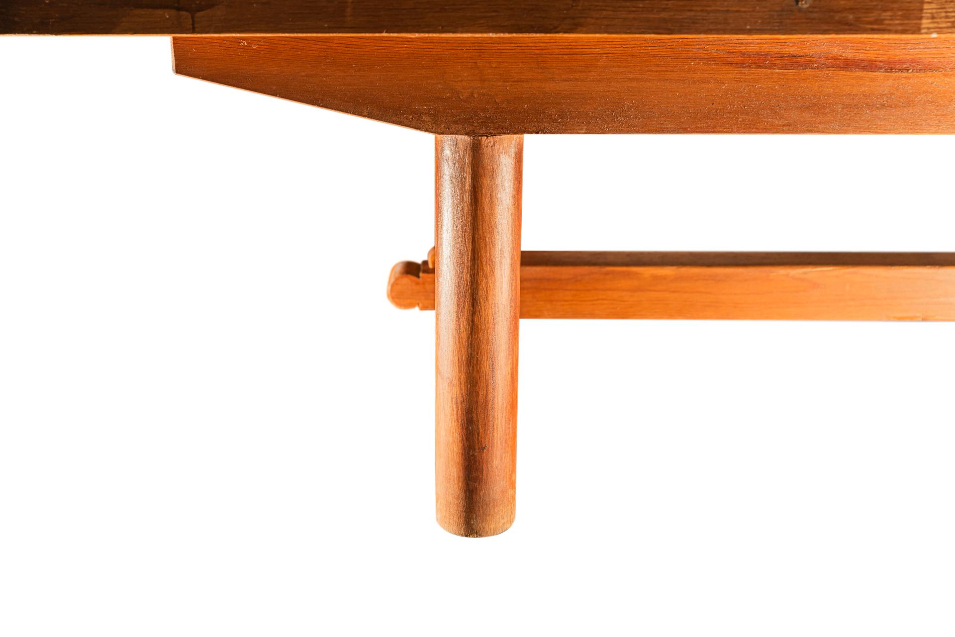 Importante table basse dans le style de Pierre Chapo, France, vers 1970 en vente 3