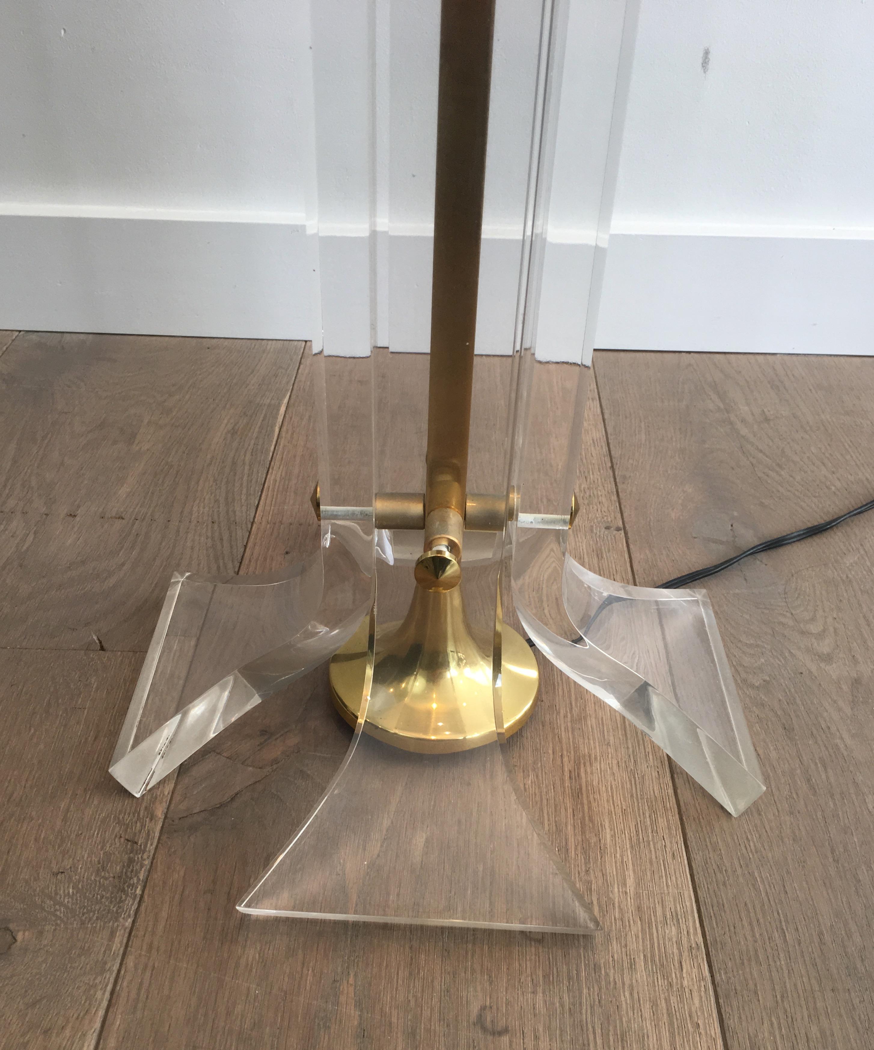 In the Style of Romeo Rega, Rare Plexiglass and Gilt Brass Floor Lamp For Sale 2