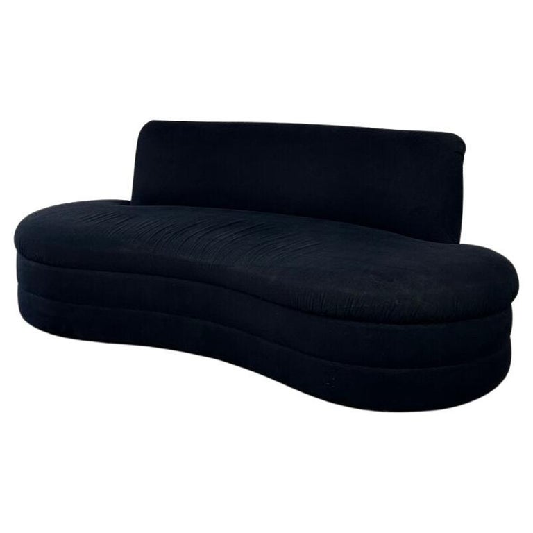 In the style of the Vladimir Kagan “Cloud” Sofa For Sale at 1stDibs