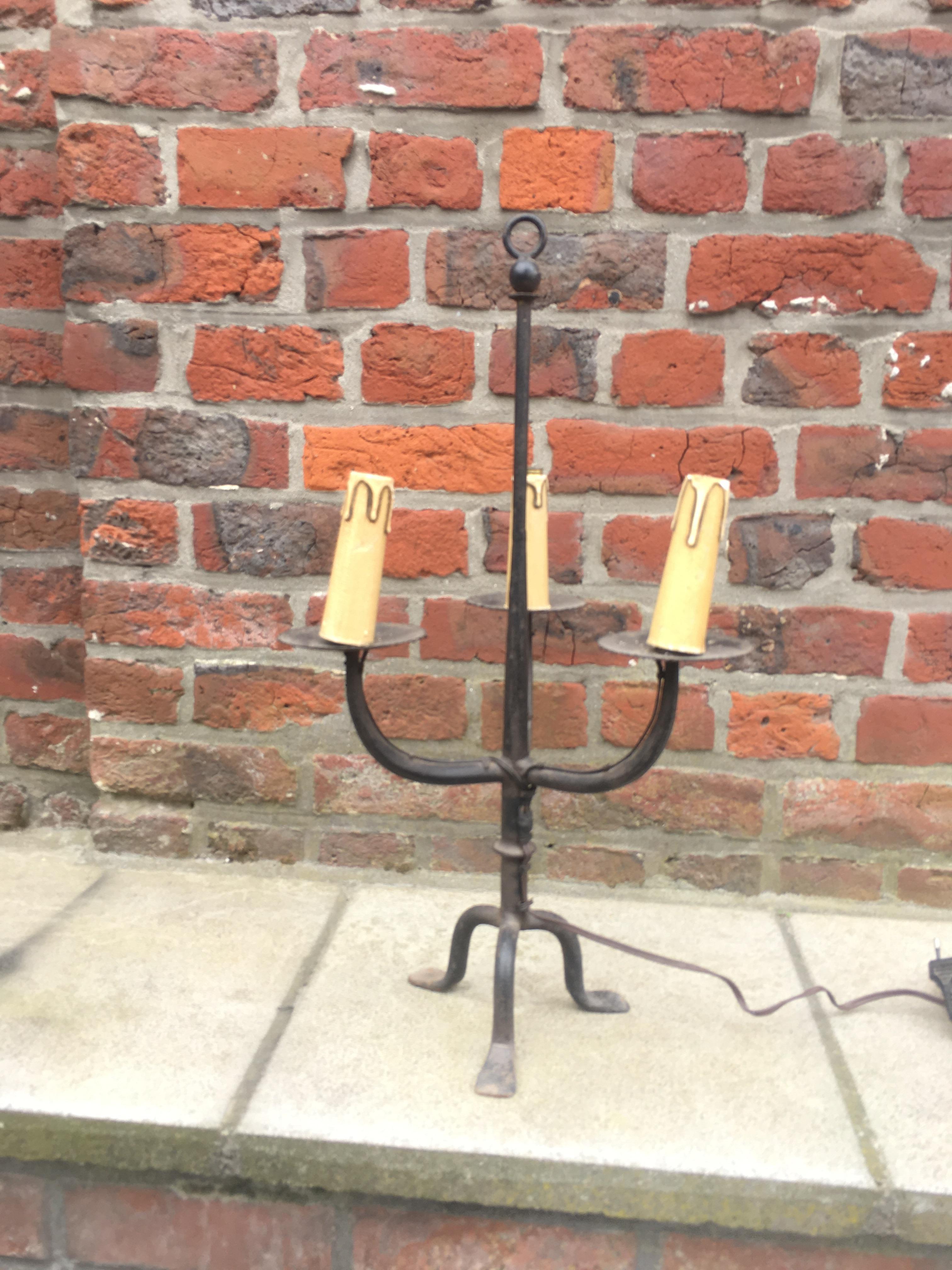 in the Style of the Artisans of Marolles Tripodal Table Lamp, France, 1950-1955 In Good Condition For Sale In Saint-Ouen, FR