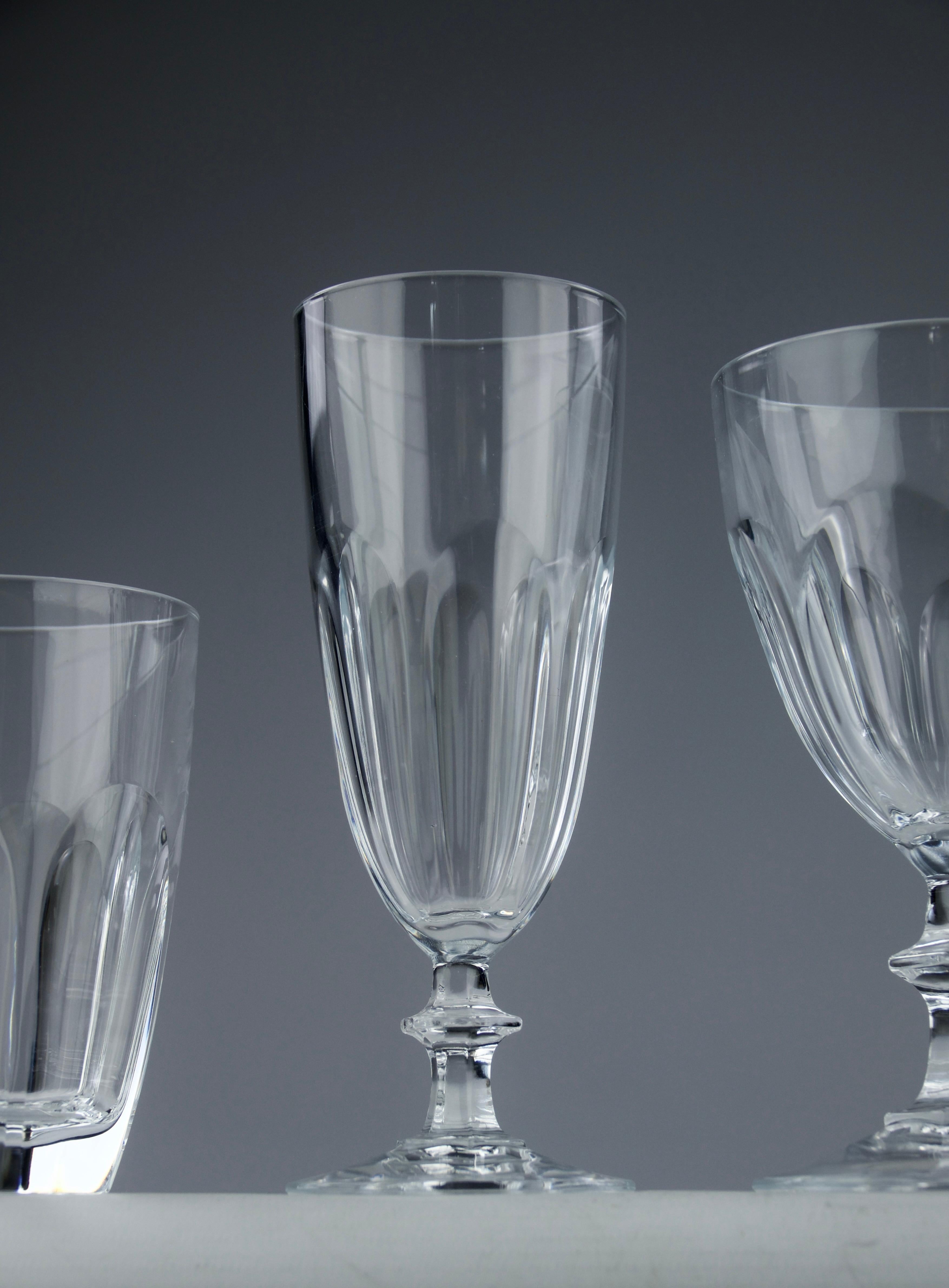 Nel gusto di Baccarat, Servizio di cristalli (84 pezzi), Francia, 1900 in vendita 4