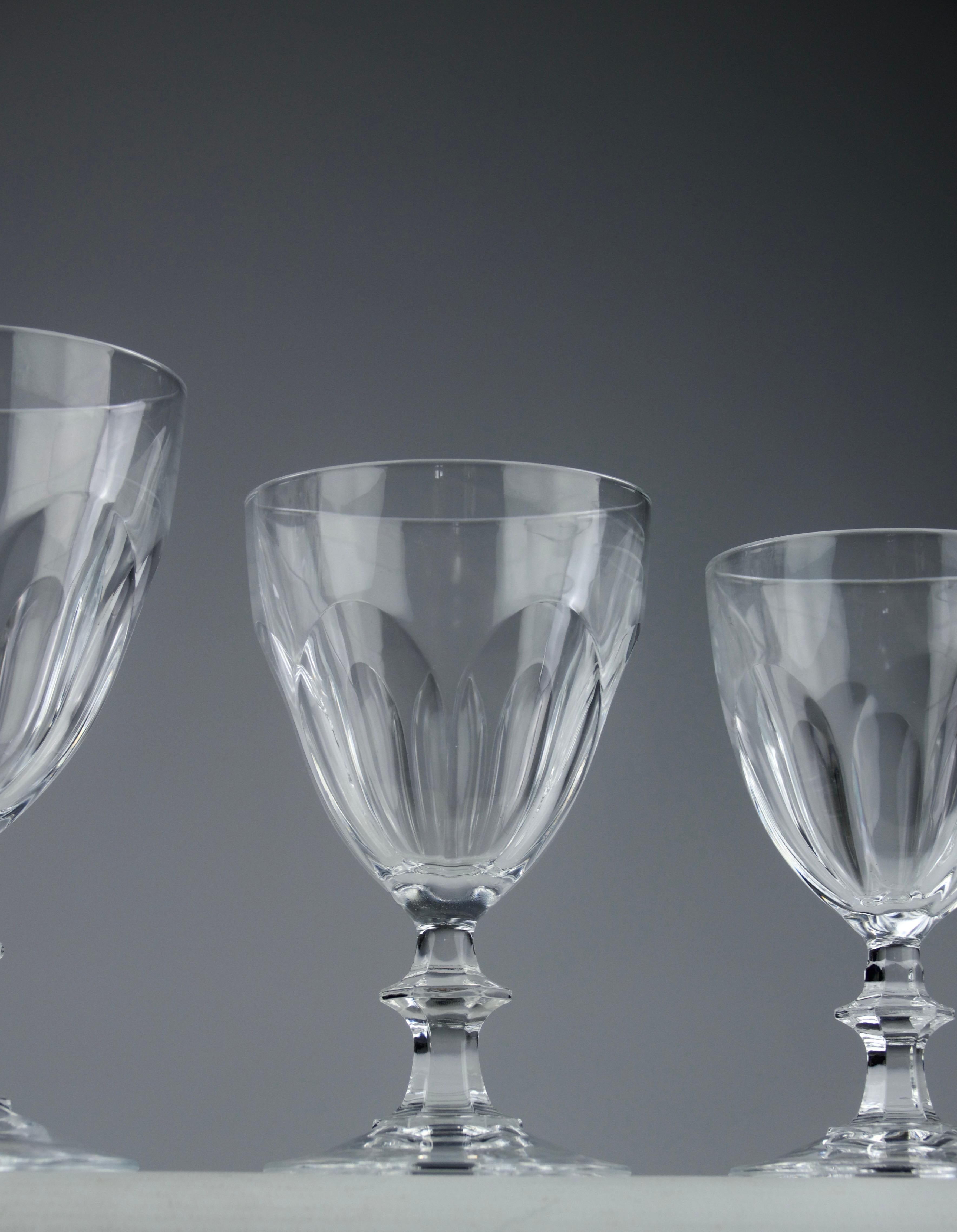 Nel gusto di Baccarat, Servizio di cristalli (84 pezzi), Francia, 1900 in vendita 6