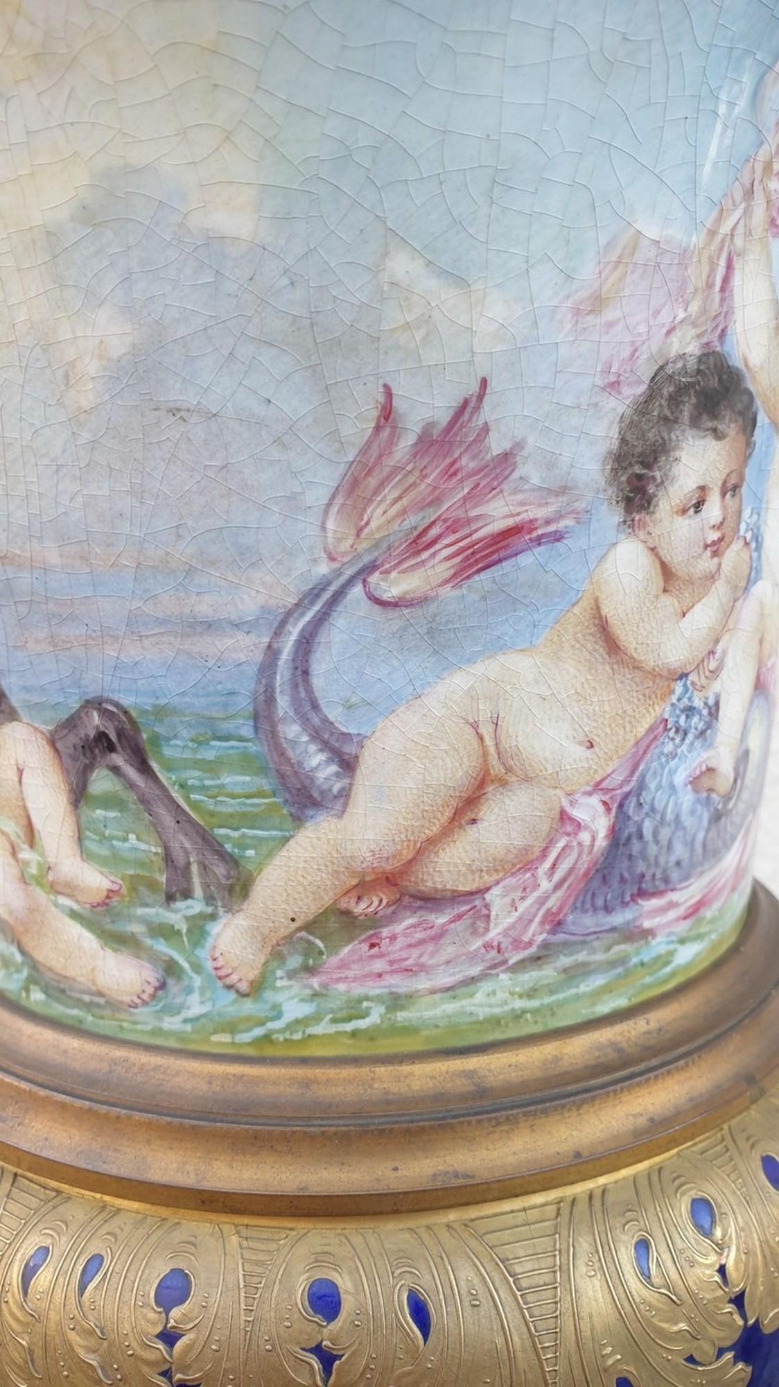 In The Taste Of Sèvres, Medici Vase, Napoleon III, 19th Century For Sale 9