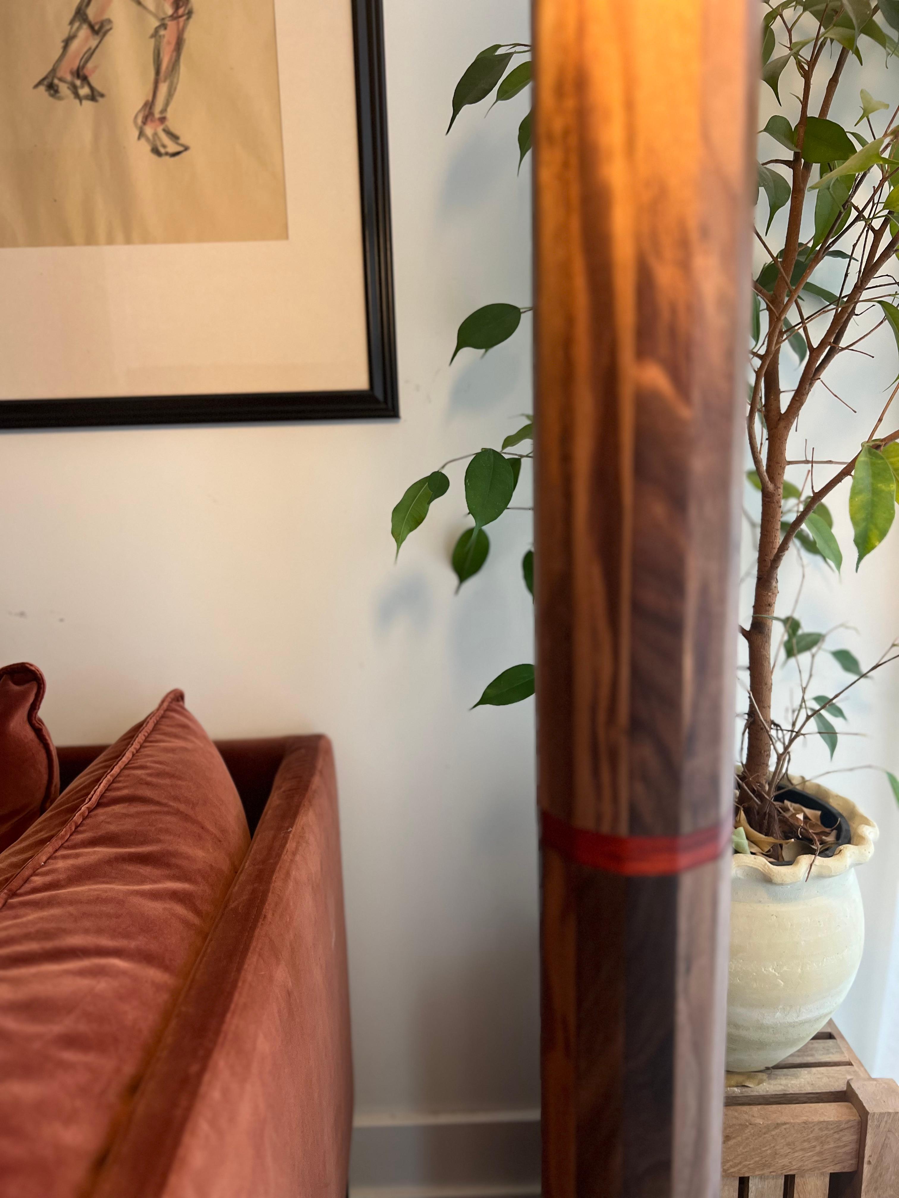 Lampada da terra iN-v1 in noce e pietra In condizioni Nuovo in vendita a Toronto, CA