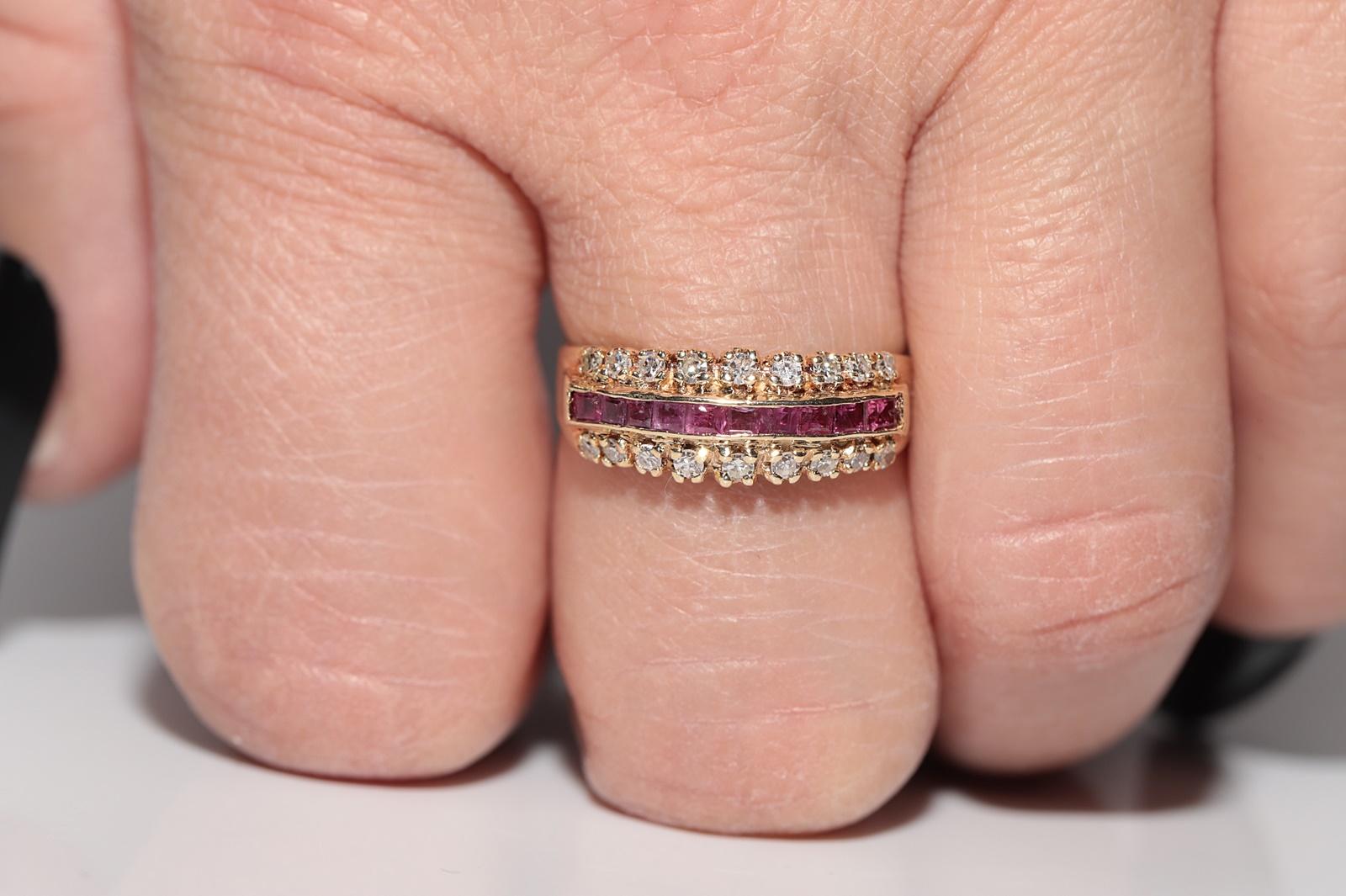 En très bon état. Le poids total est de 3.5 grammes. Au total, un diamant de 0,40 ct. en vente 8