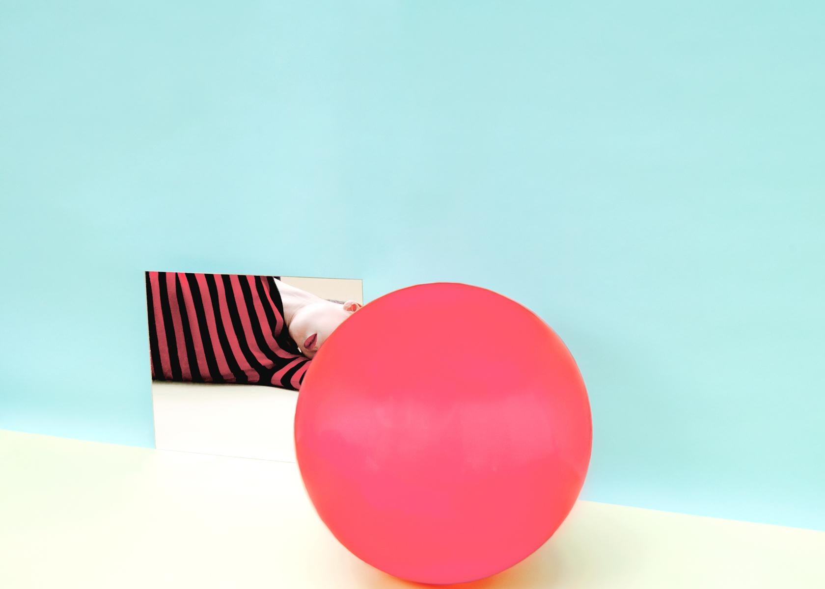a ball – Ina Jang, Abstract, Minimalistic, Object, Art, Colour, Form, Structure