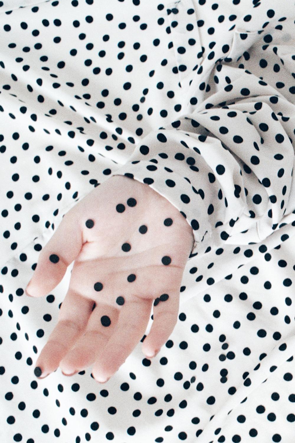 a dot dot dot – Ina Jang, Abstract, Minimalistic, Surrealism, Hands, Dots 1