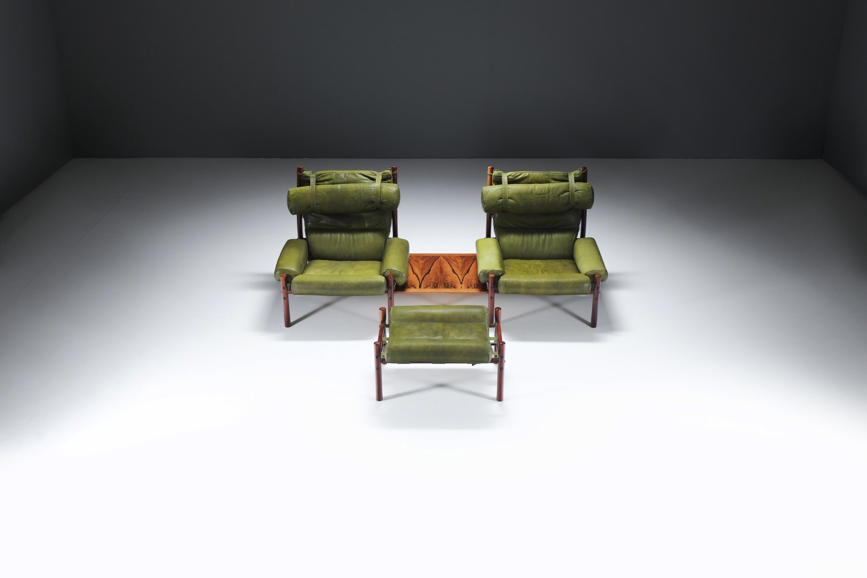 Magnifique ensemble vintage de chaises longues Inca avec ottoman et table latérale amovible. Signé. Rare, ensemble complet assorti en hêtre et cuir de buffle.
Conçu par Arne Norell pour Norell Möbel AB Aneby, Suède Années 1960

Après la 