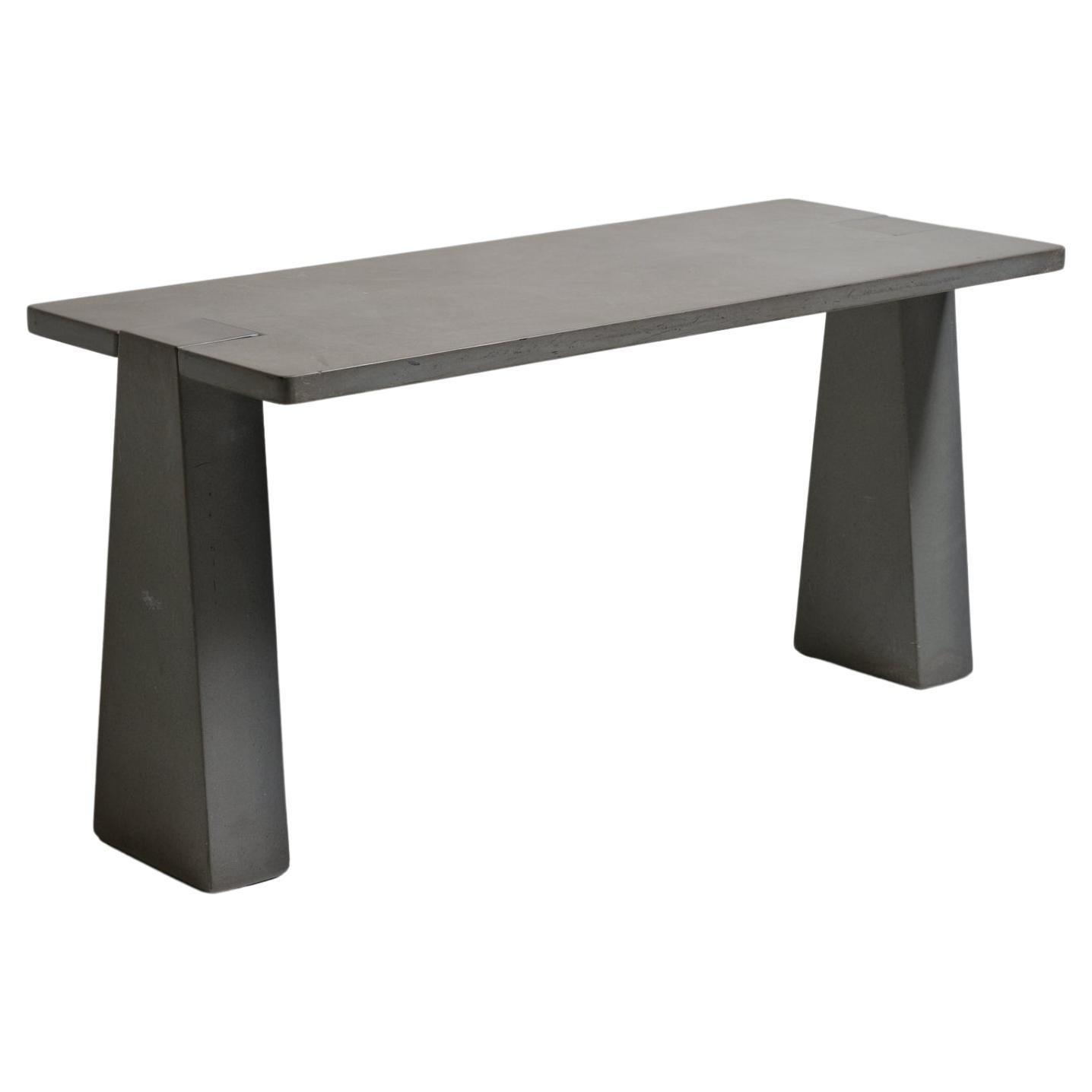 Incas Console Table di Angelo Mangiarotti