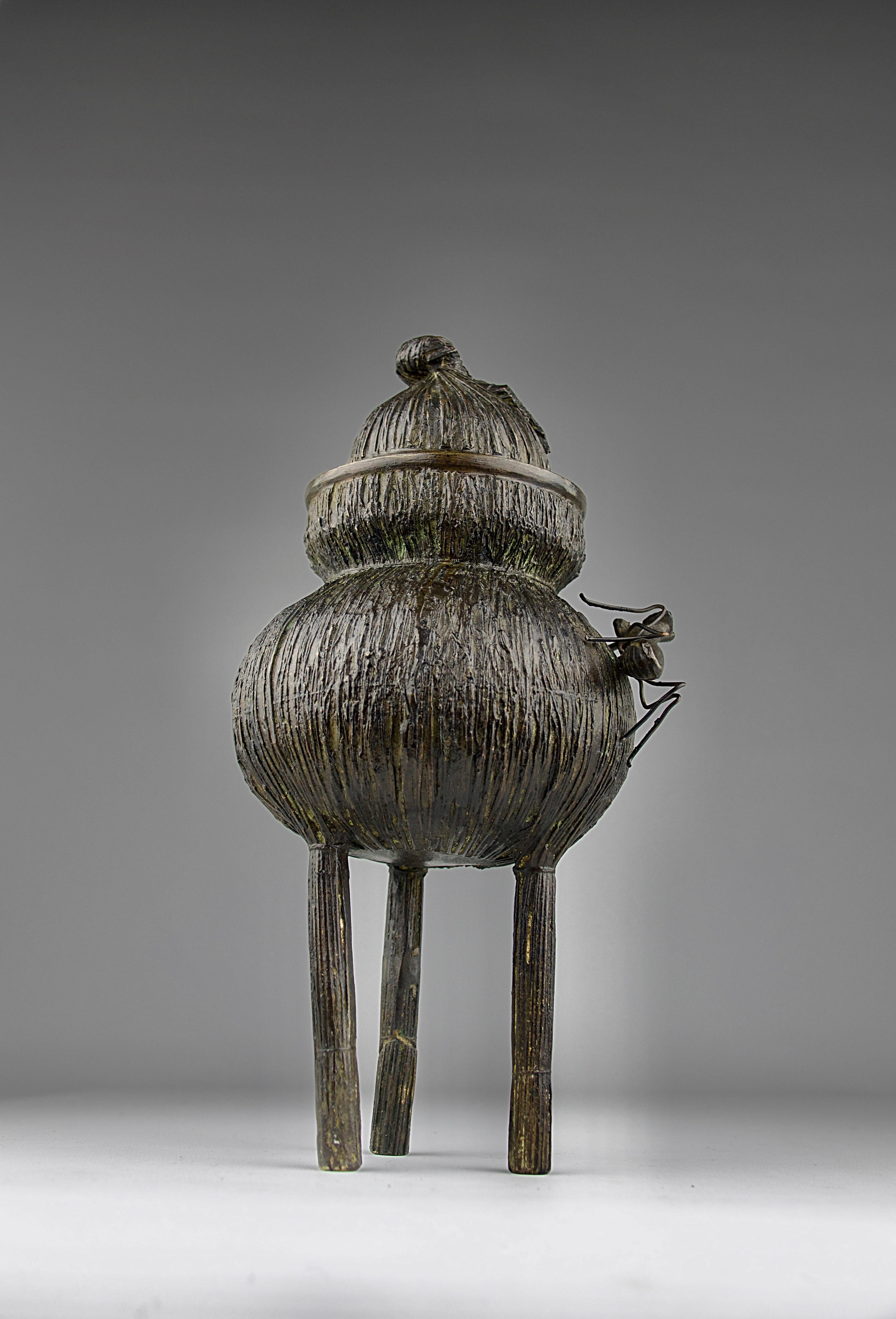 Incense Burner, Japan, 19th Century In Fair Condition For Sale In PARIS, FR