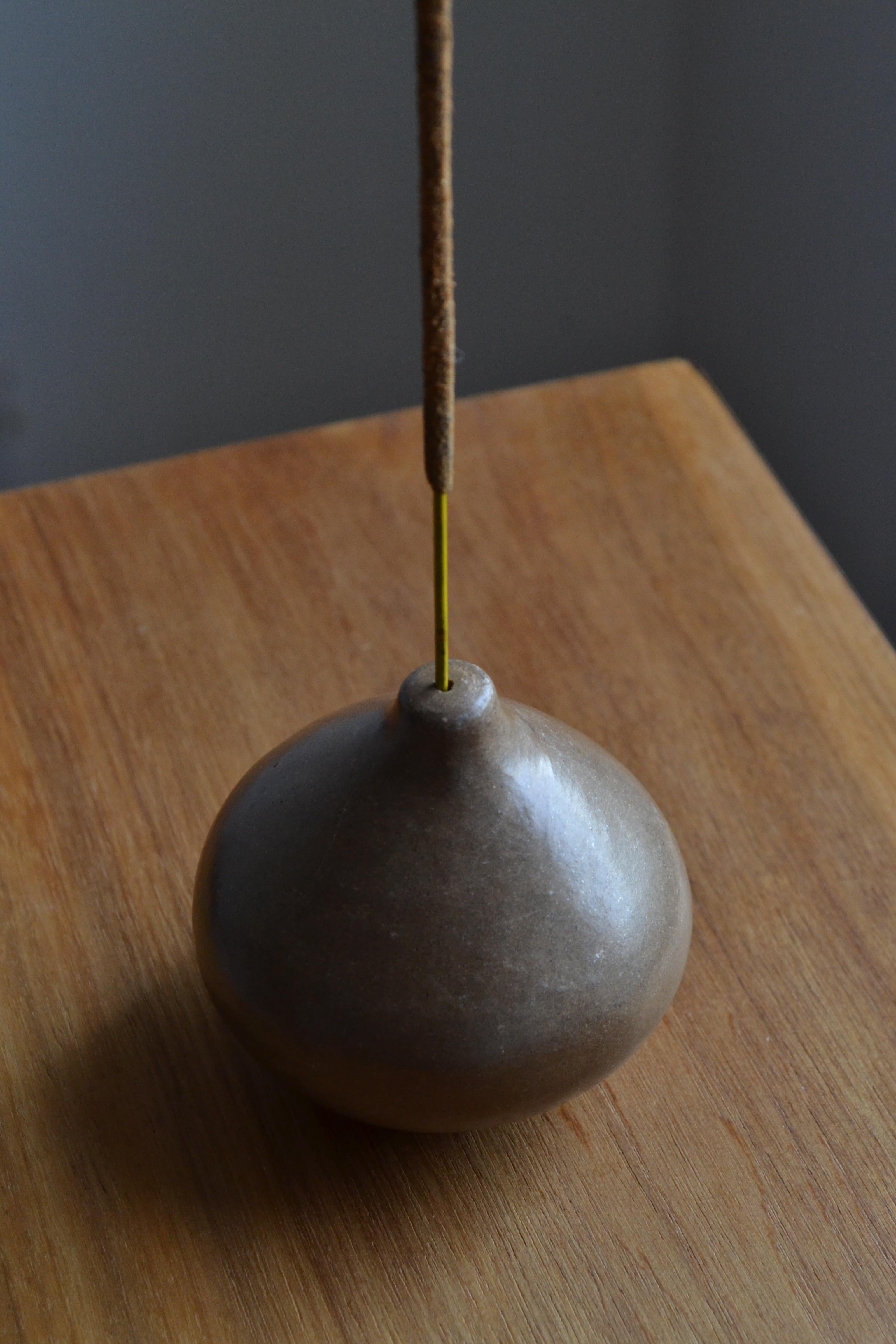 Fired Incense Holder Natural Beeswax Finish Handmade Burnished Clay from Oaxaca Pera For Sale