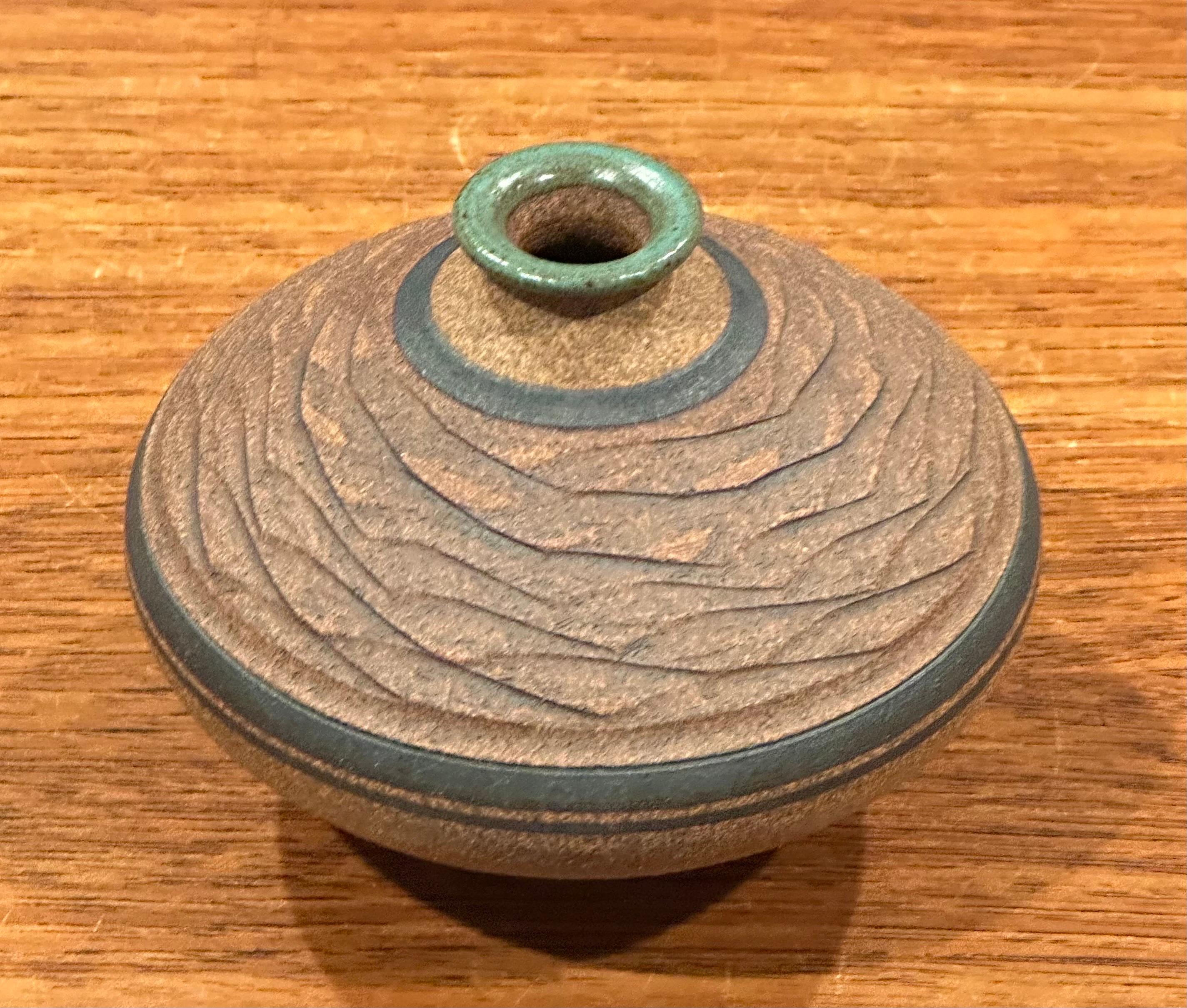 Incised California Studio Pottery Stoneware Weed Pot / Vase by Steve Dominguez 1