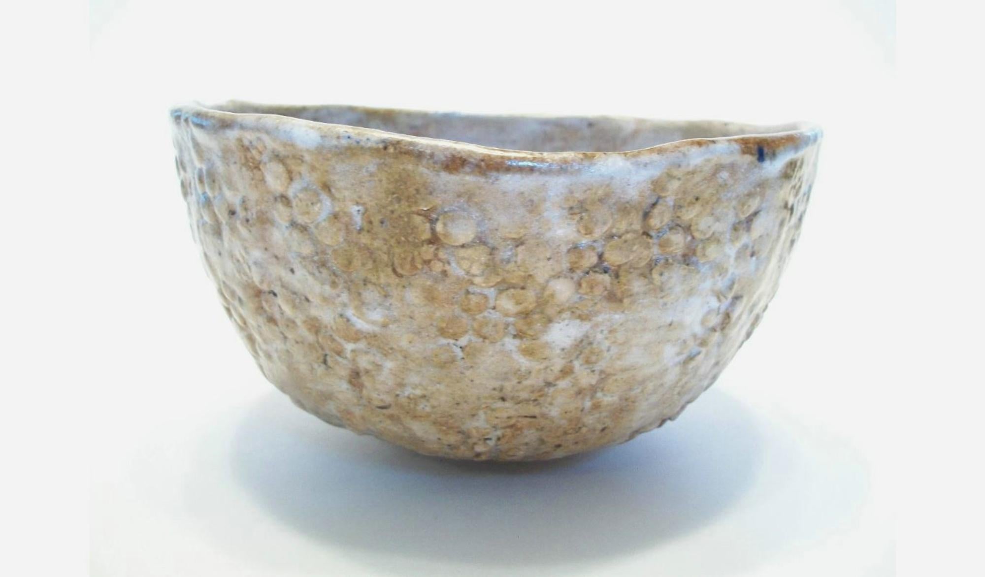 Canadien Bol incisé et émaillé en Studio Pottery - Formé à la main - Signé - Fin du 20th Siècle en vente