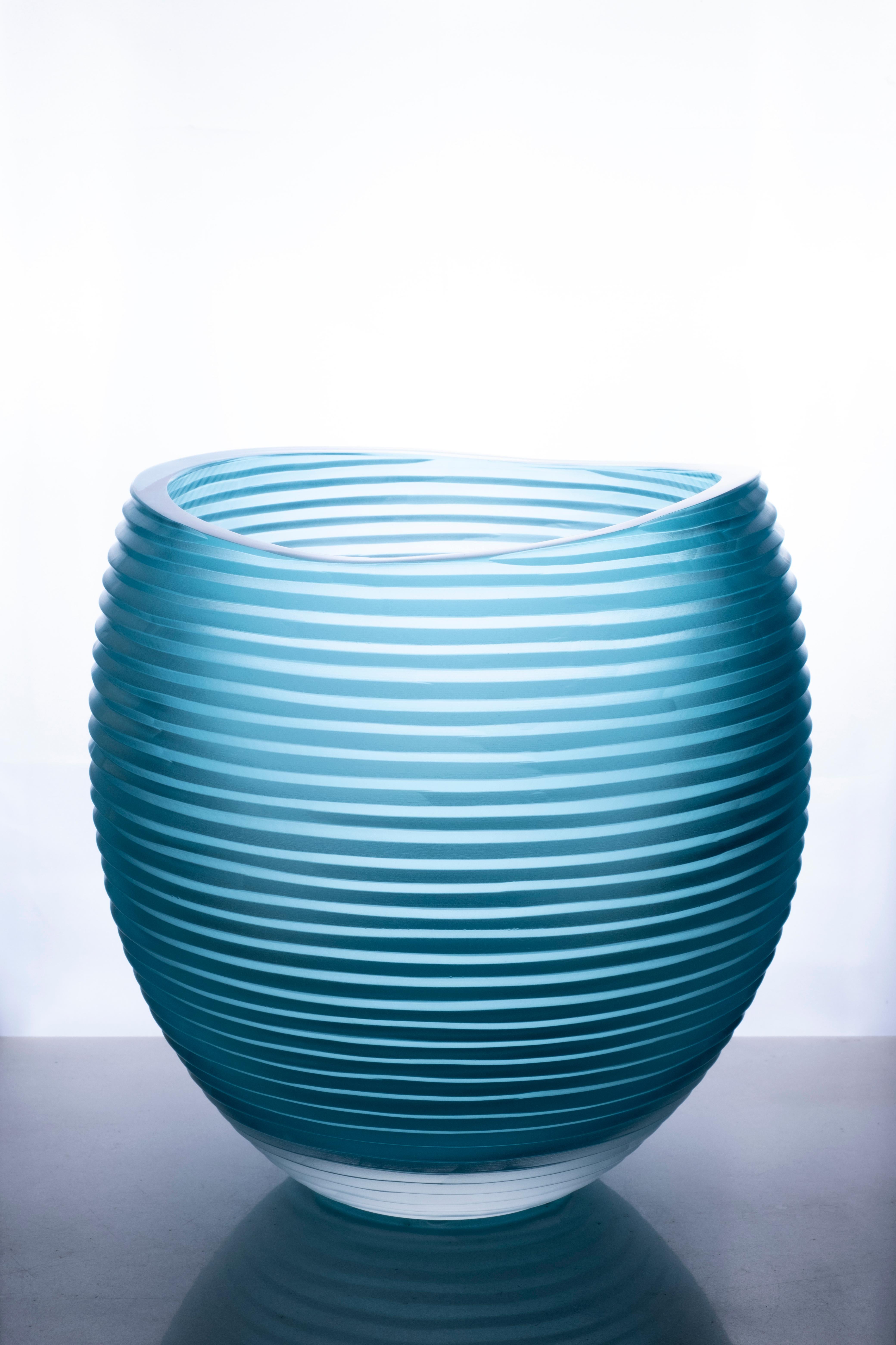Italian Incisioni Linae Medium Vase by Purho For Sale