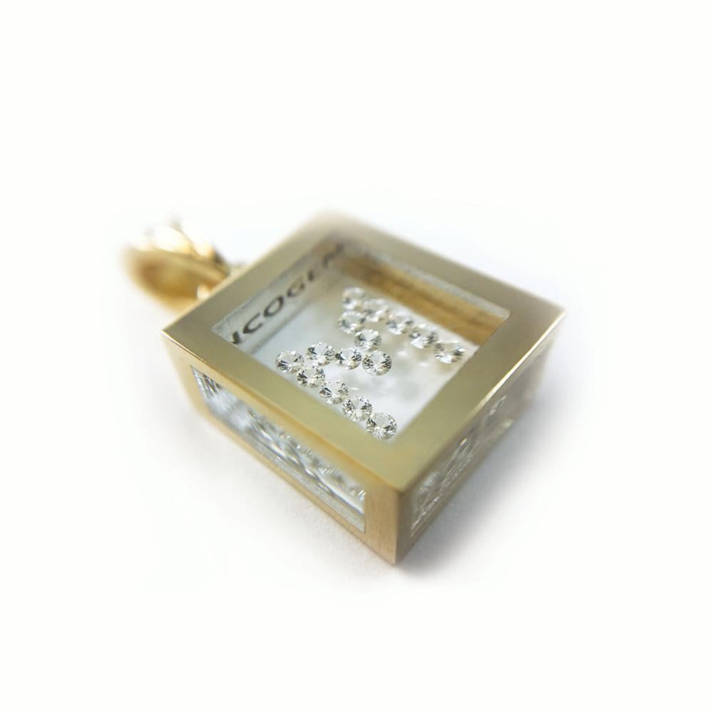 Moderne Pendentif en or jaune 14 carats avec diamants flottants Incogem (primé M) en vente