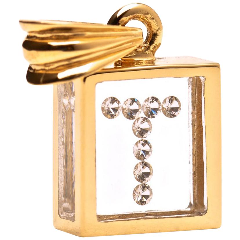 Ciondolo con diamante galleggiante di Incogem, oro giallo 14K, lettera "T"