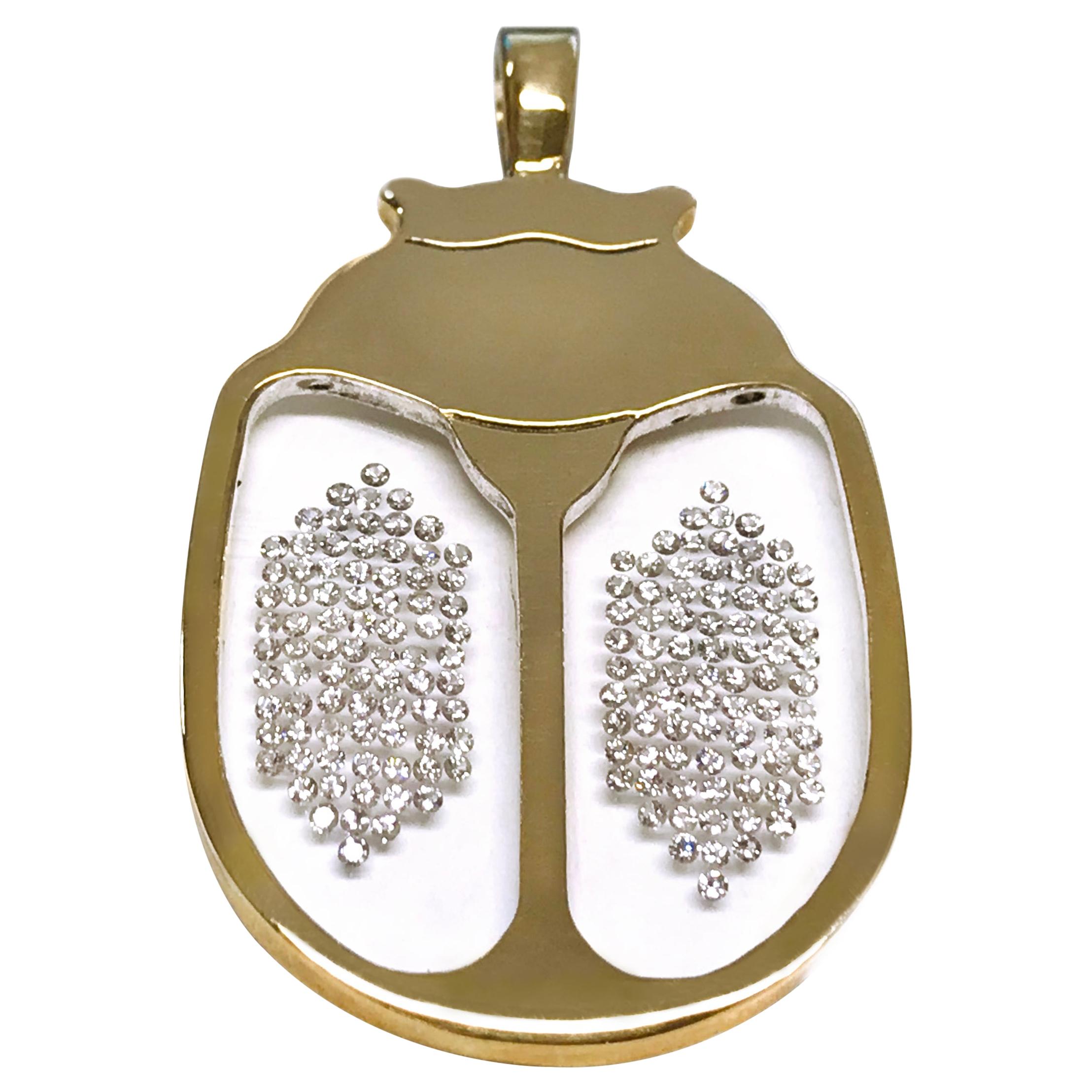 Ciondolo Scarabeo con diamante fluttuante, oro giallo 14K, 1,50ctw in vendita