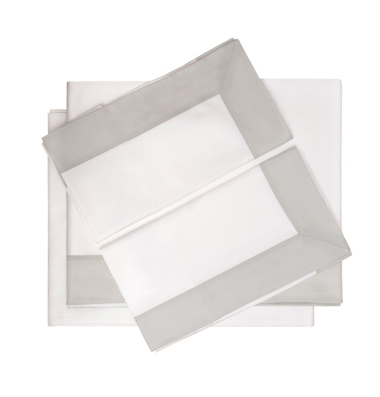 Incontri Bed Set For Sale