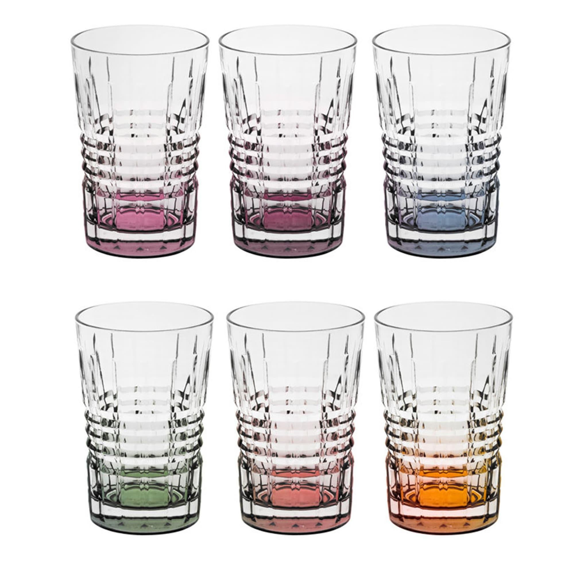 Used to serve chilled drinks during an aperitif or to accompany dinner, this set of six glasses will be a standout addition to a classic or modern decor. The pieces are made of crystal with stunning textural decorations in geometric patterns. The