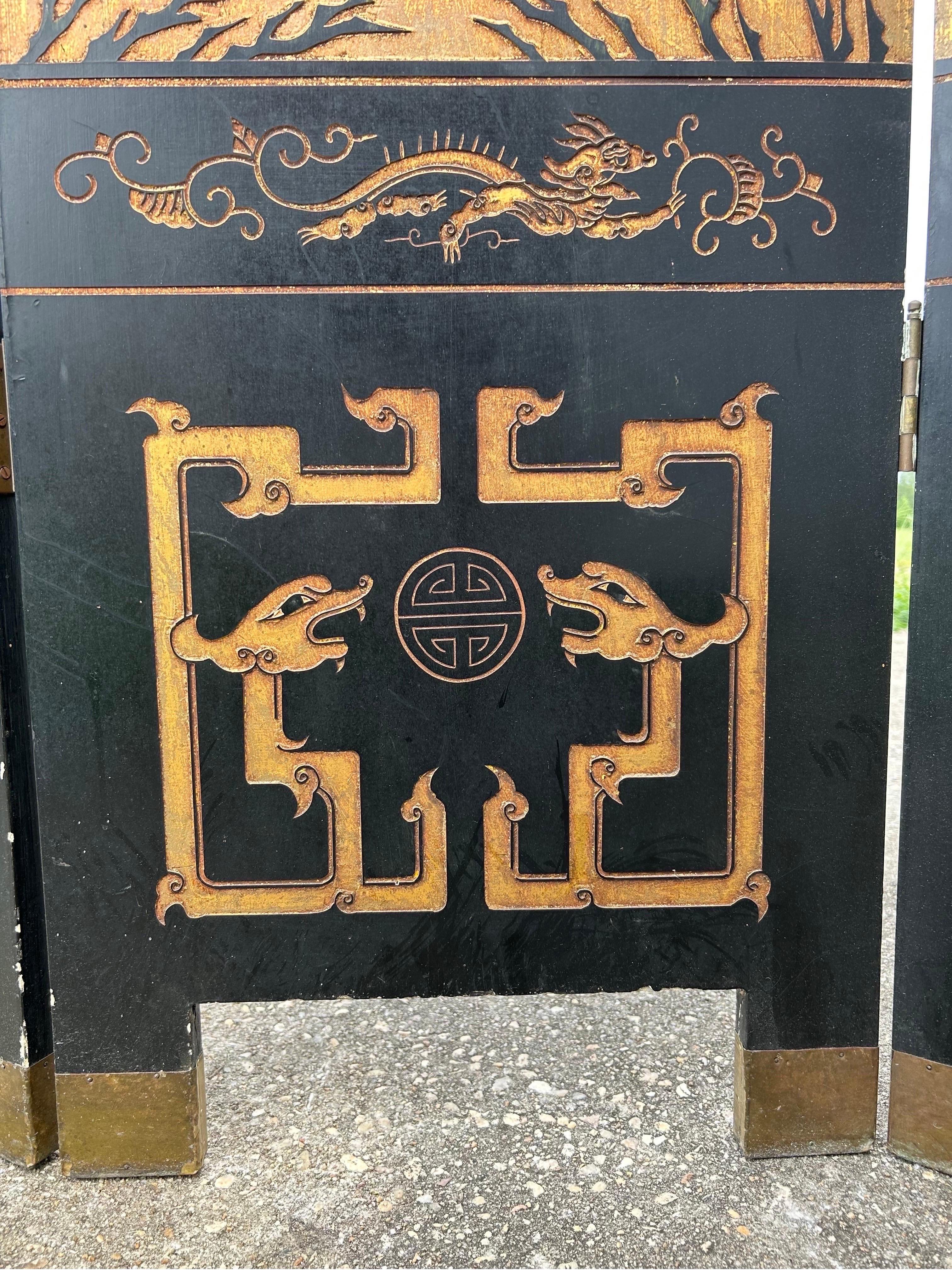 Incredible 18’ wide 12 panel lacquered chinoiserie screen For Sale 6