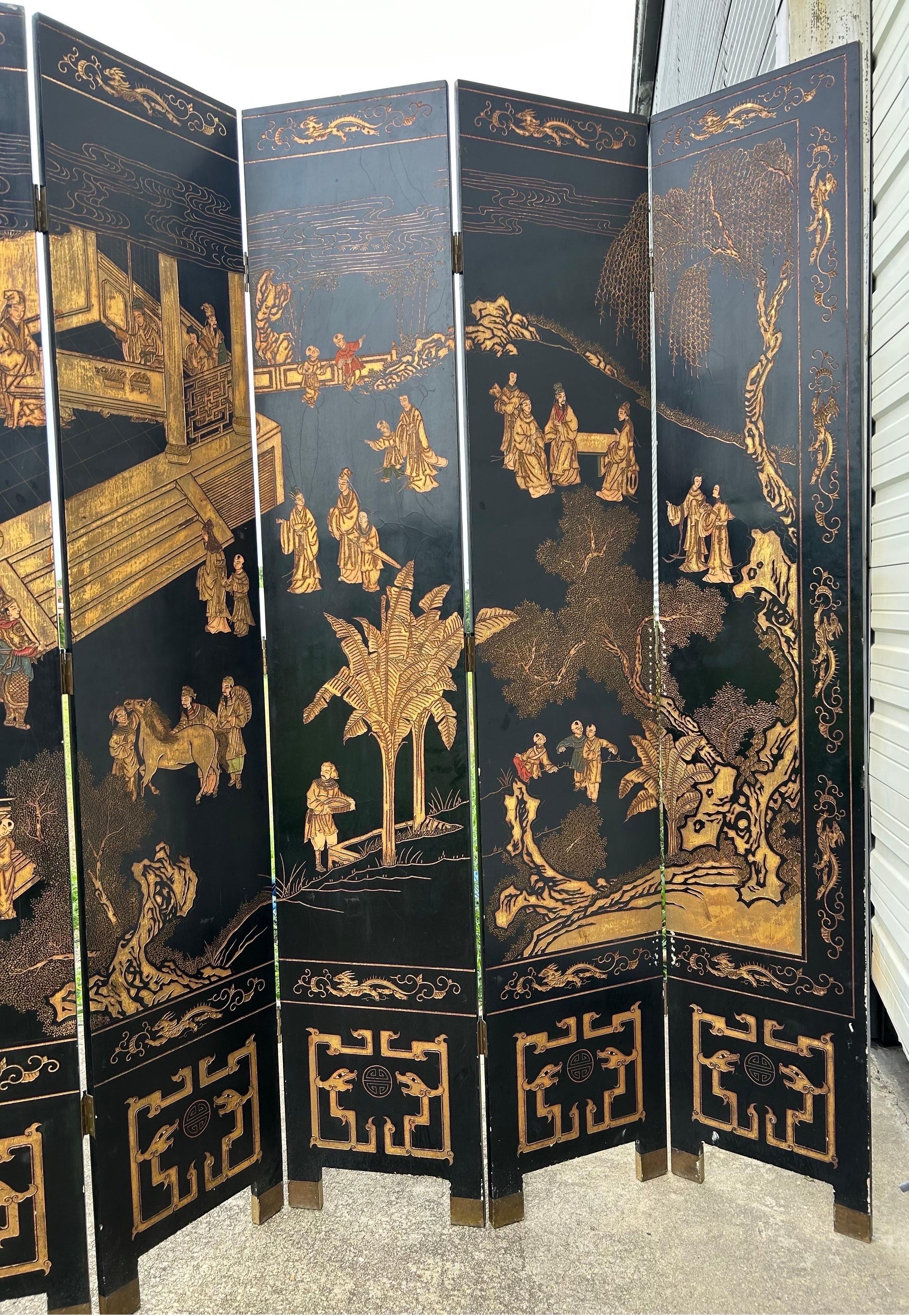 Incredible 18’ wide 12 panel lacquered chinoiserie screen For Sale 10