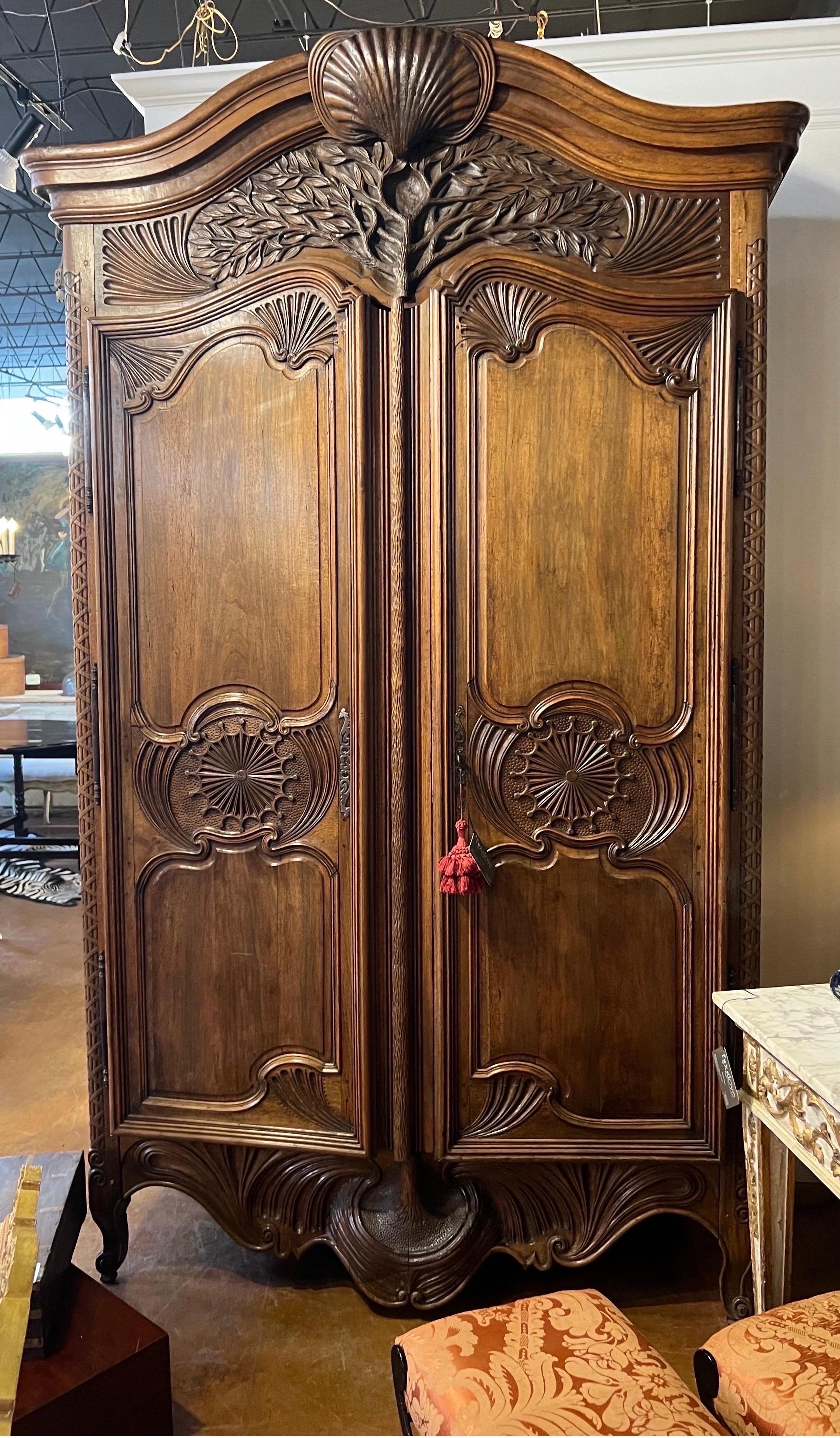 Incredible 18th century French armoire with “Tree of life”  For Sale 8