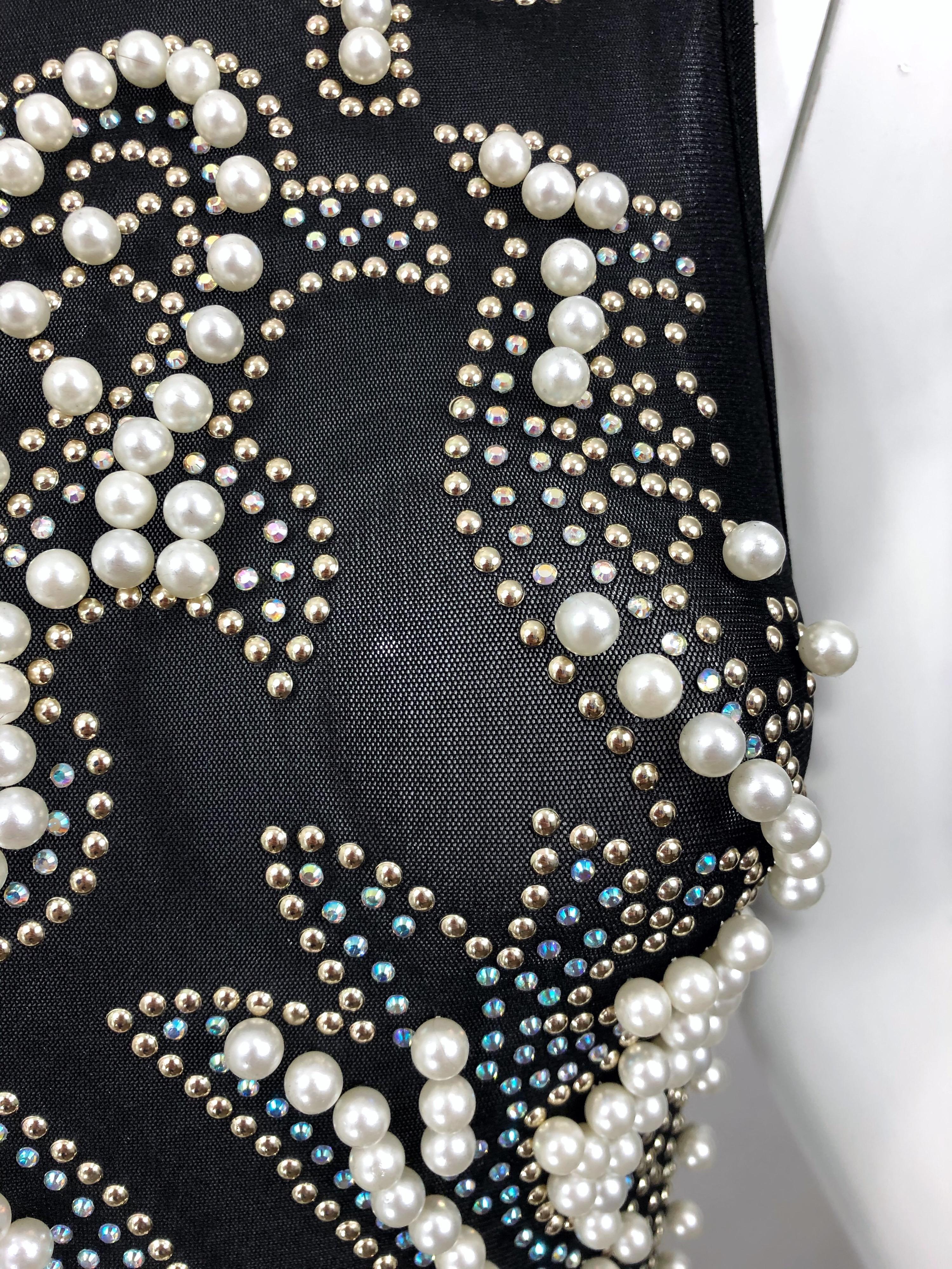 Incredibile abito vintage anni '90 in maglia trasparente tempestato di perle nere e strass in vendita 7