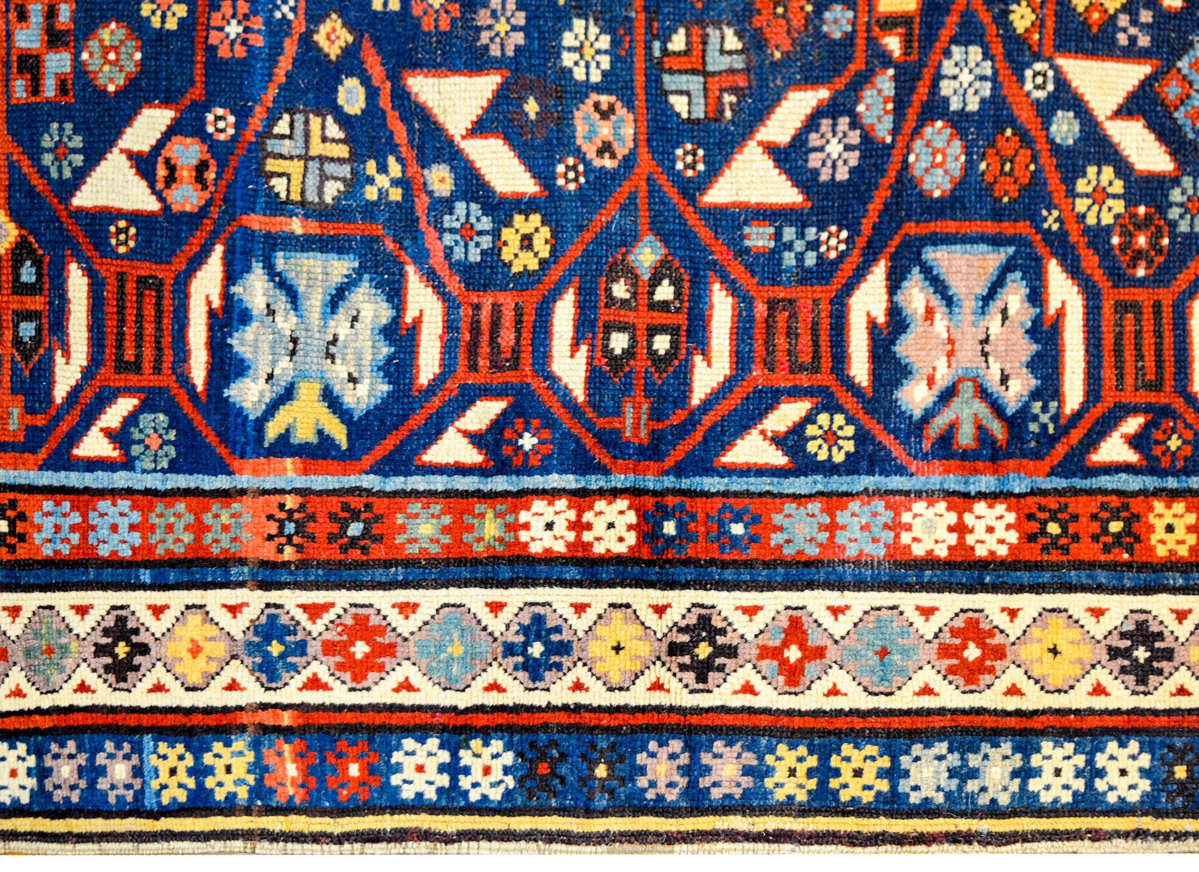 Teinture végétale Incroyable tapis Derbend d'antiquités du milieu du siècle dernier, vers 1900 en vente