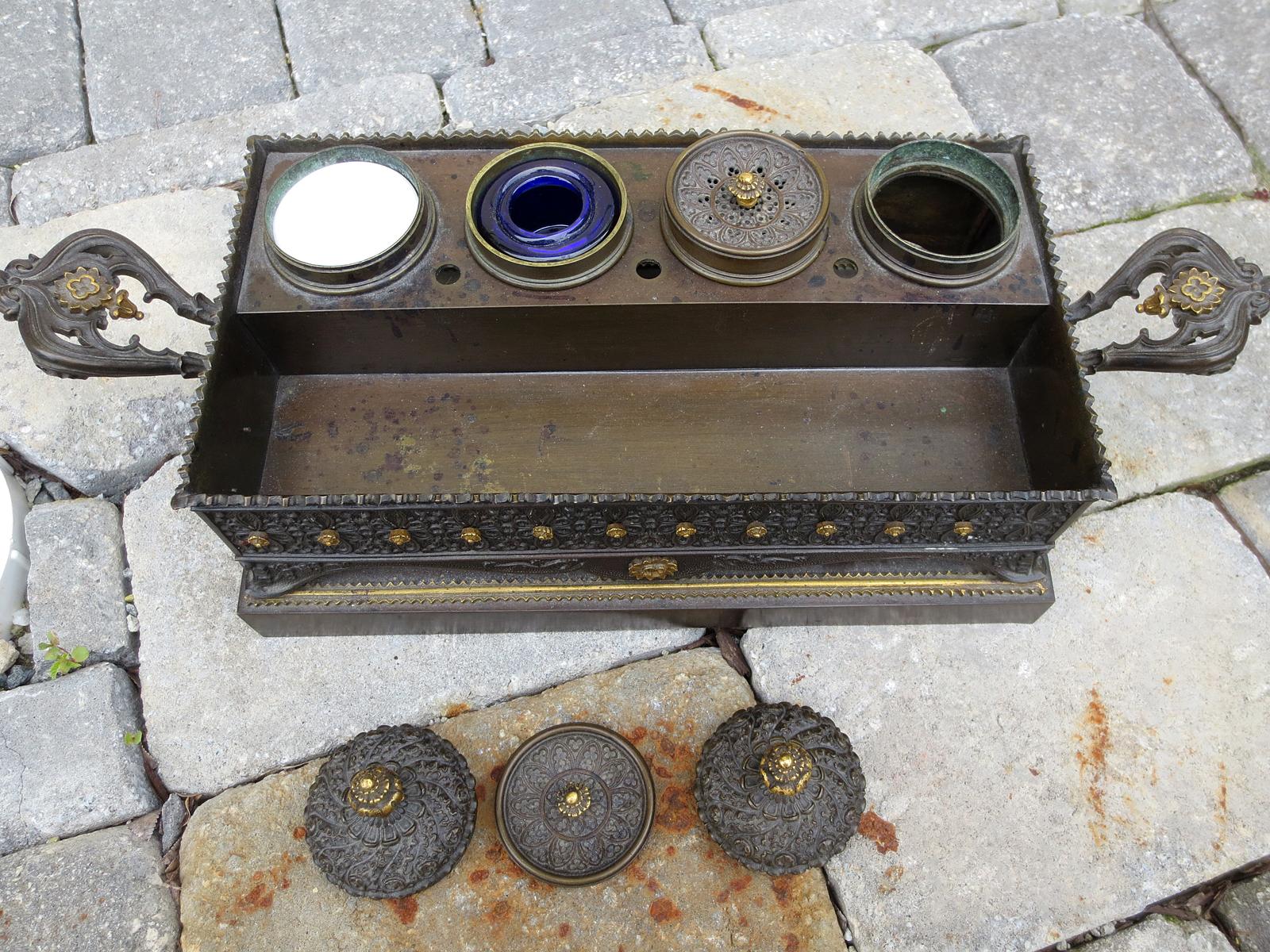 19th Century Grand Tour Bronze Inkwell For Sale 1