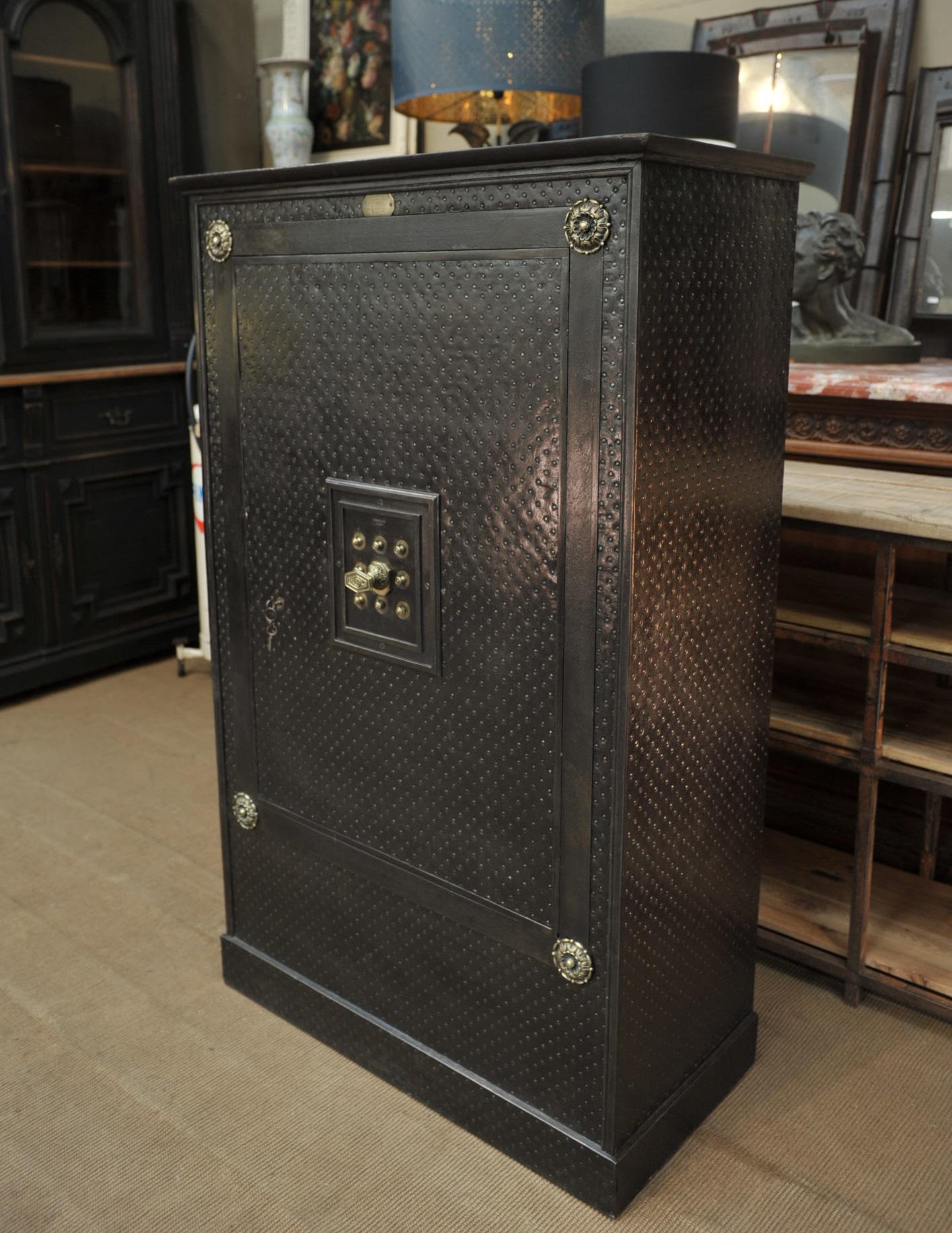 Incredible 19th Century Iron Safe by Gangnebien, Paris 12