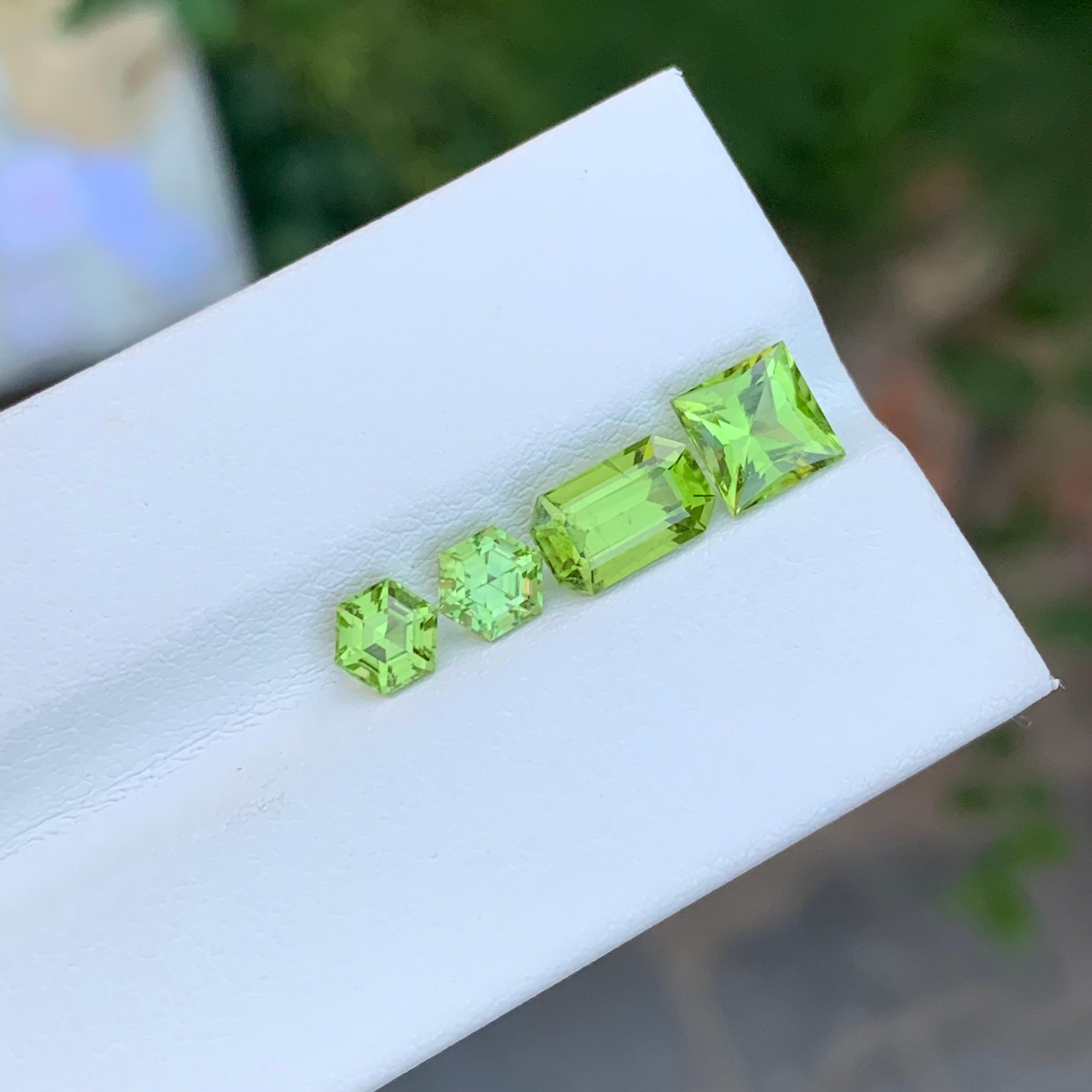 Arts and Crafts Incredible 4.05 Carat Natural Loose Peridot Lot For Jewellery Making For Sale