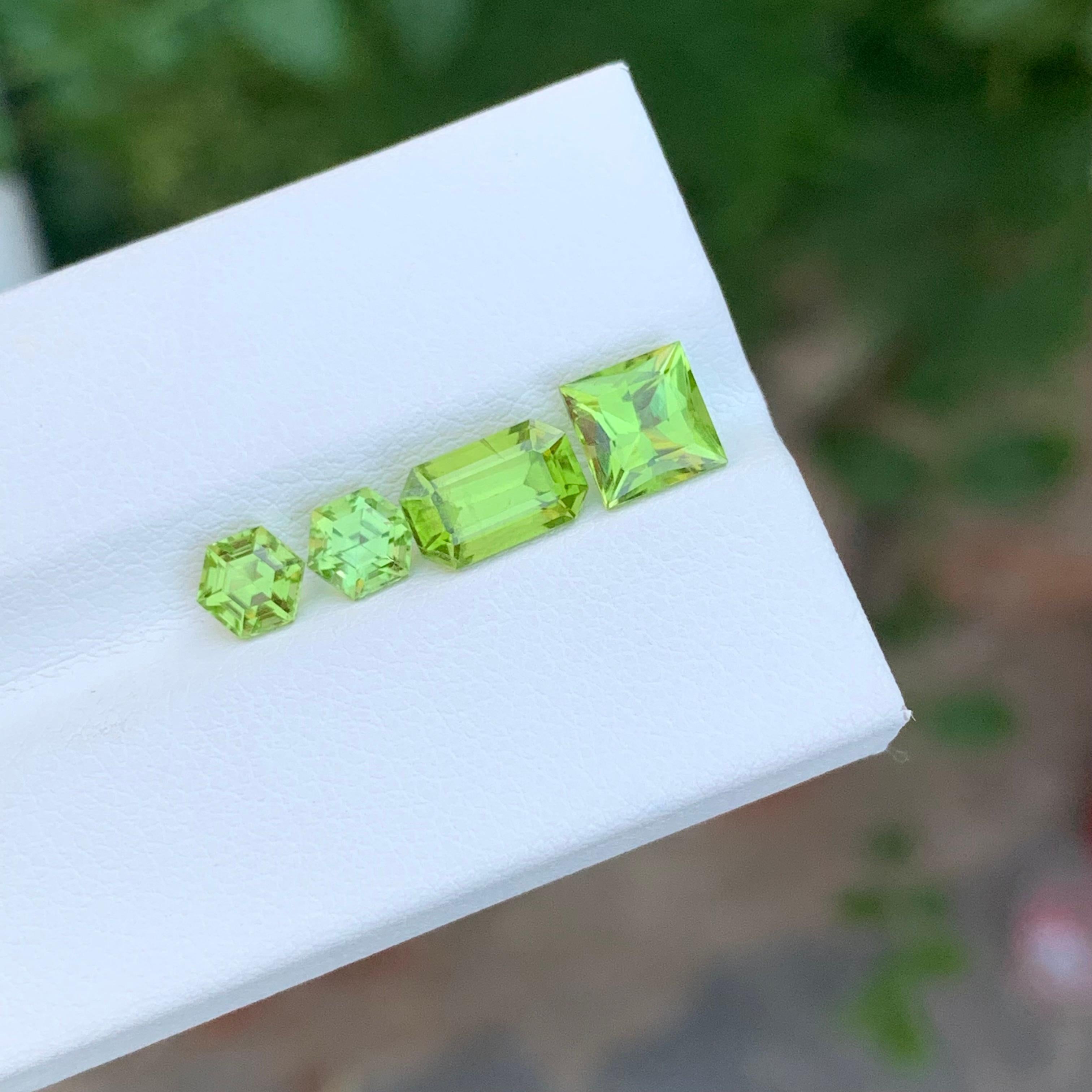 Mixed Cut Incredible 4.05 Carat Natural Loose Peridot Lot For Jewellery Making For Sale