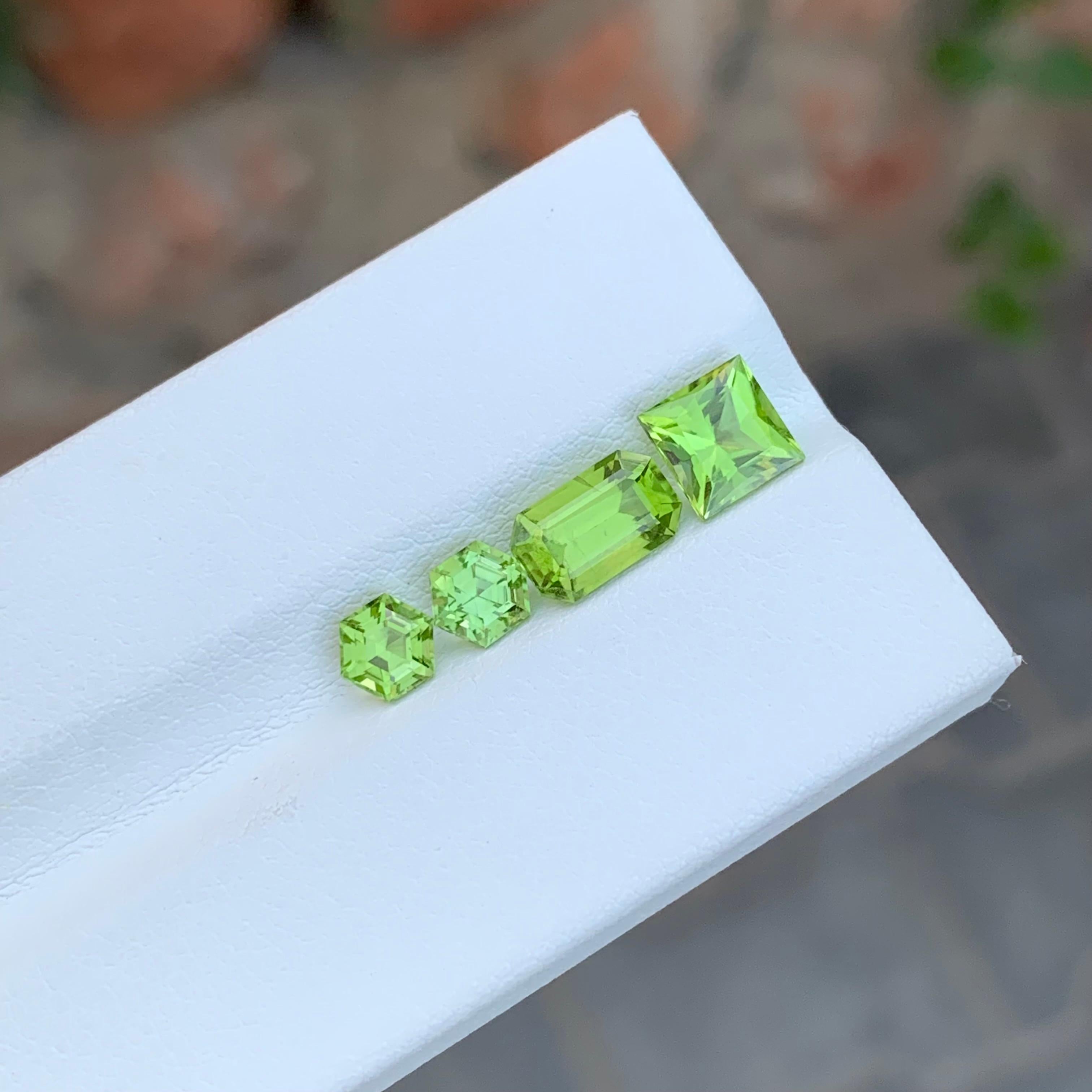 Incredible 4.05 Carat Natural Loose Peridot Lot For Jewellery Making For Sale 2