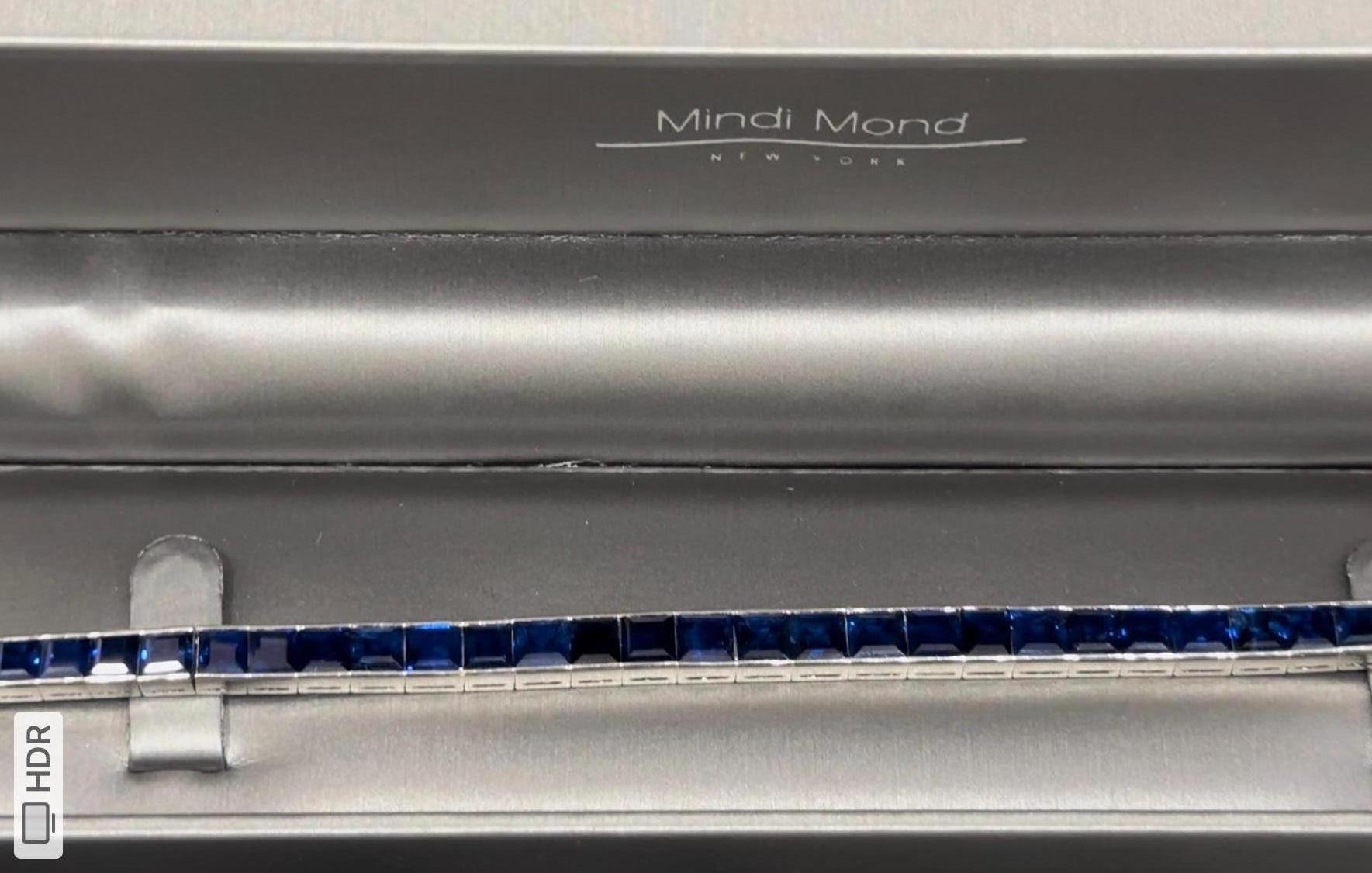 Contemporary AGL Certified 16.5 Carat Unheated Sapphire Platinum Line Bracelet For Sale