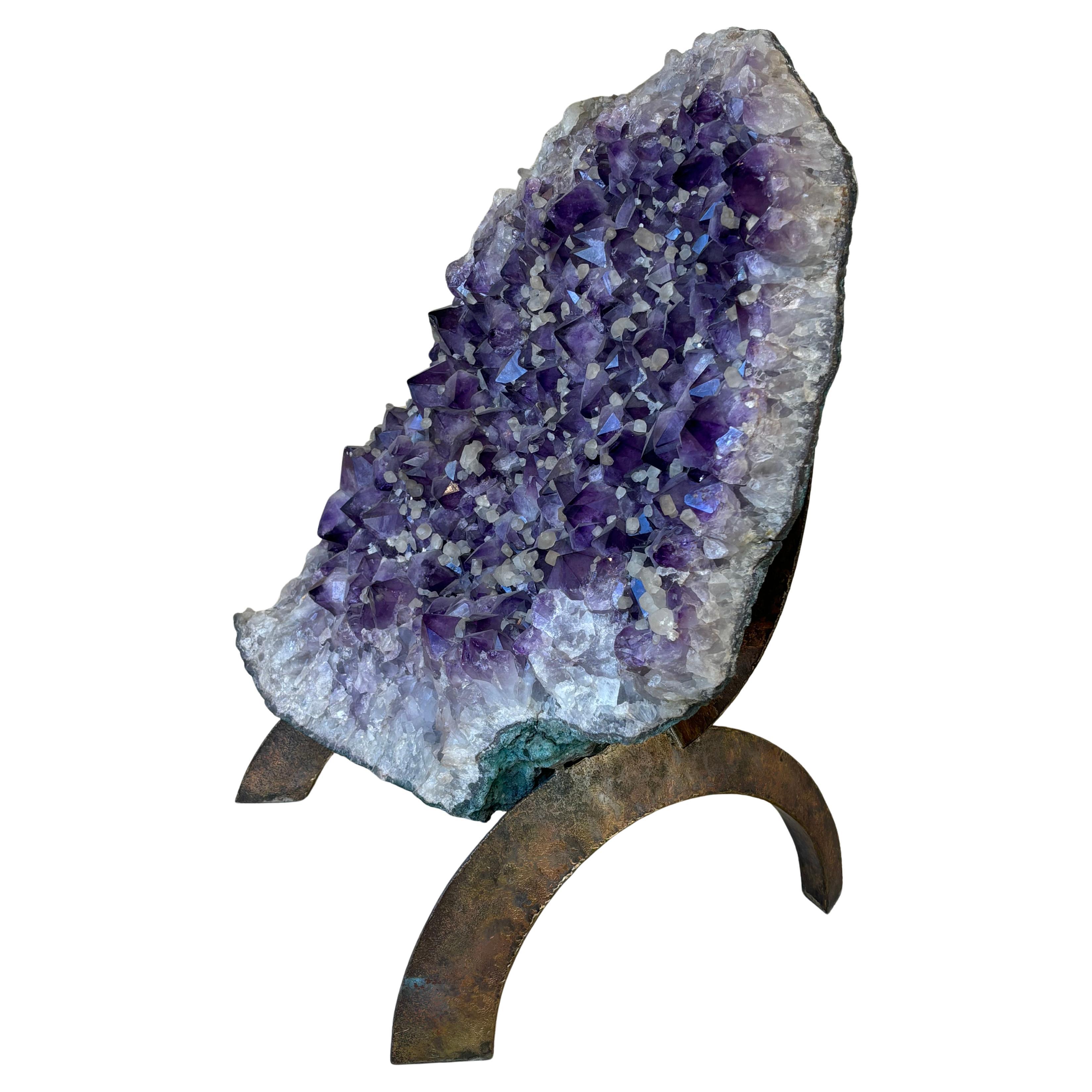 Incredible améthyst on Auguste Fix Base For Sale