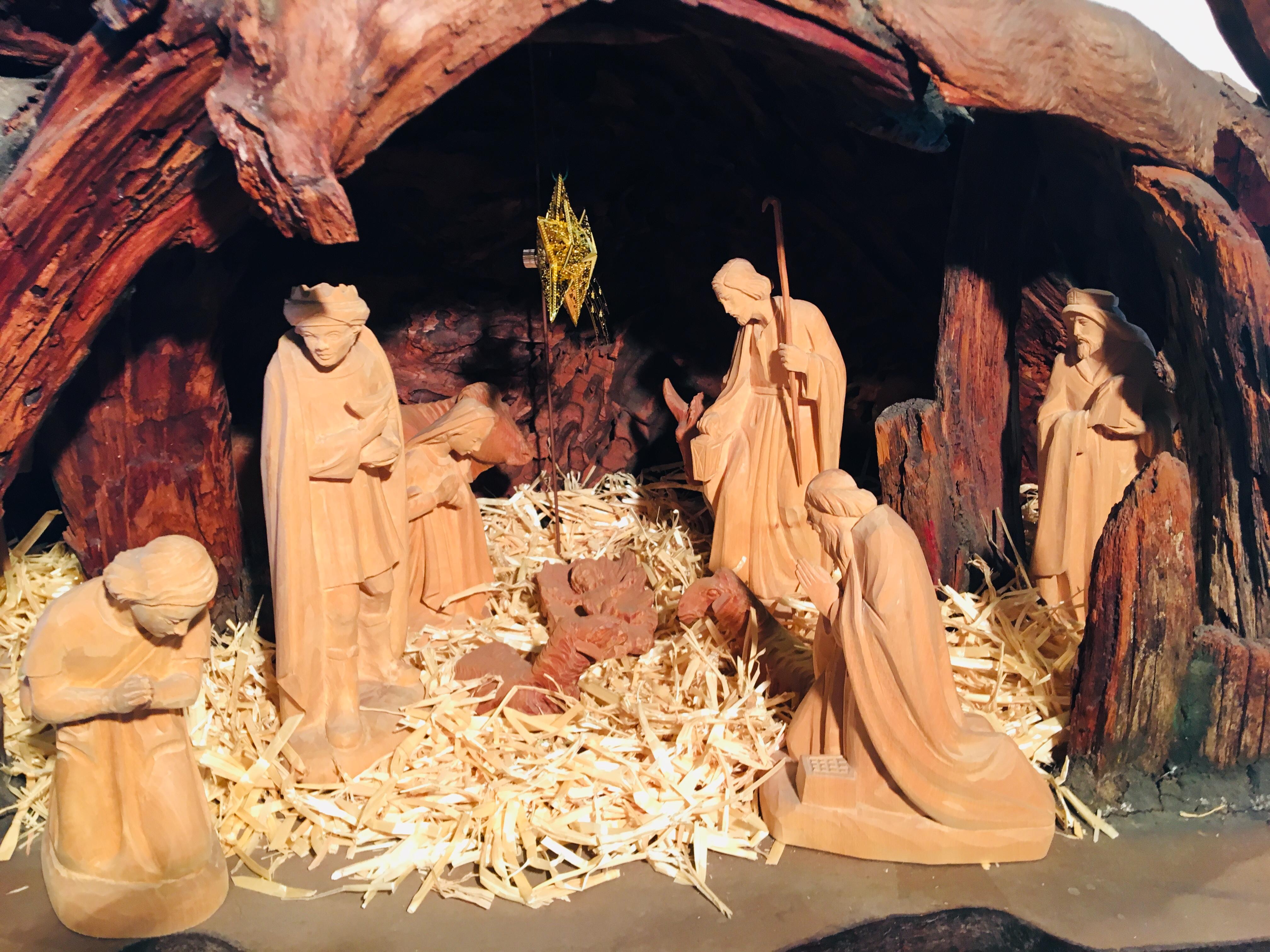 Magnificent Large European One of a Kind Hand Carved Wood Nativity Set In Good Condition In Tustin, CA