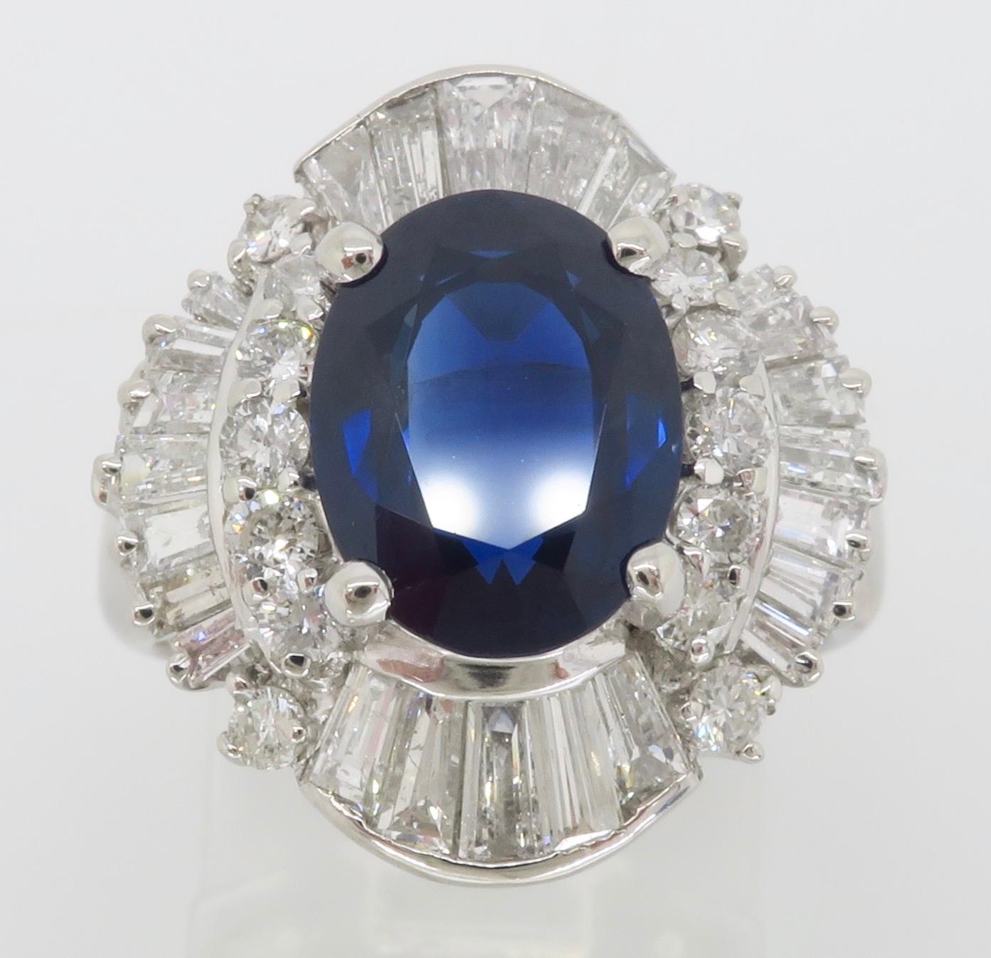 Unglaublicher Platin-Ring mit blauem Saphir und Diamant im Ballerina-Stil 9