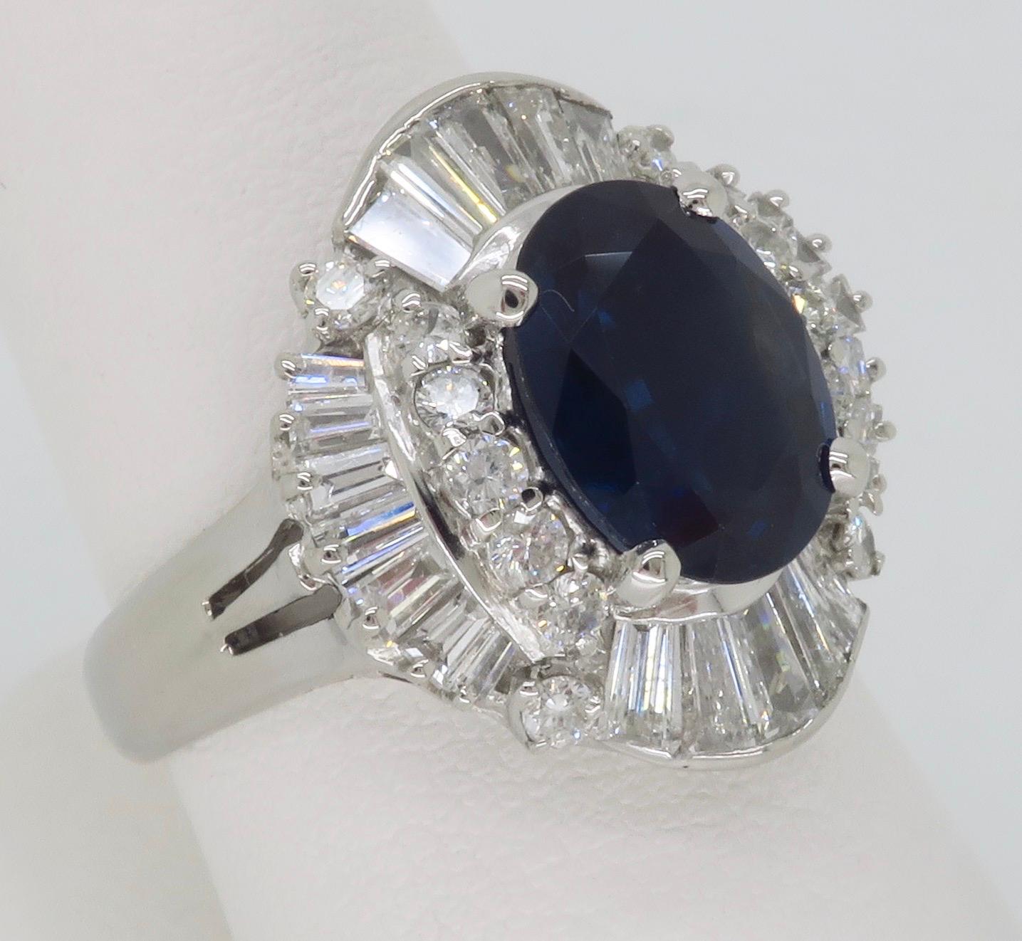 Unglaublicher Platin-Ring mit blauem Saphir und Diamant im Ballerina-Stil im Zustand „Hervorragend“ in Webster, NY
