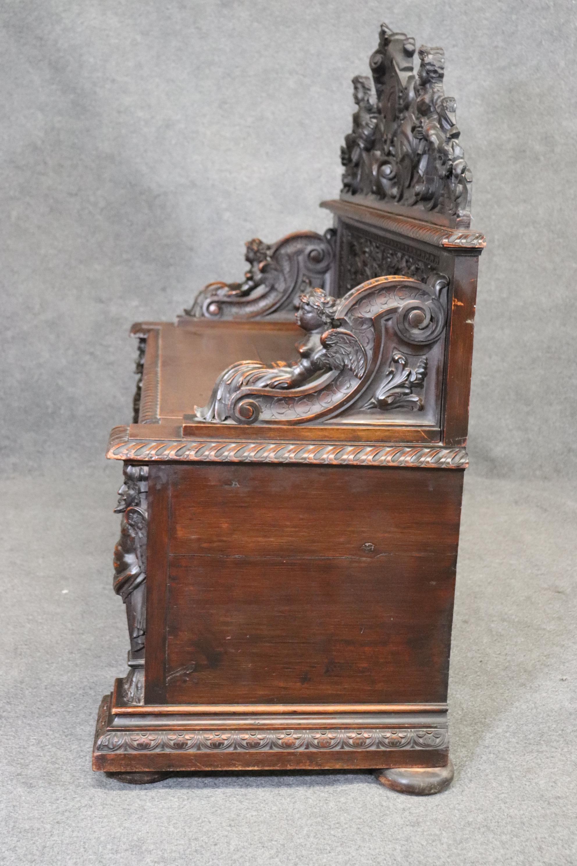 Incredible Carved Walnut Figural Victorian Rj Horner Style Hall Bench circa 1870 3